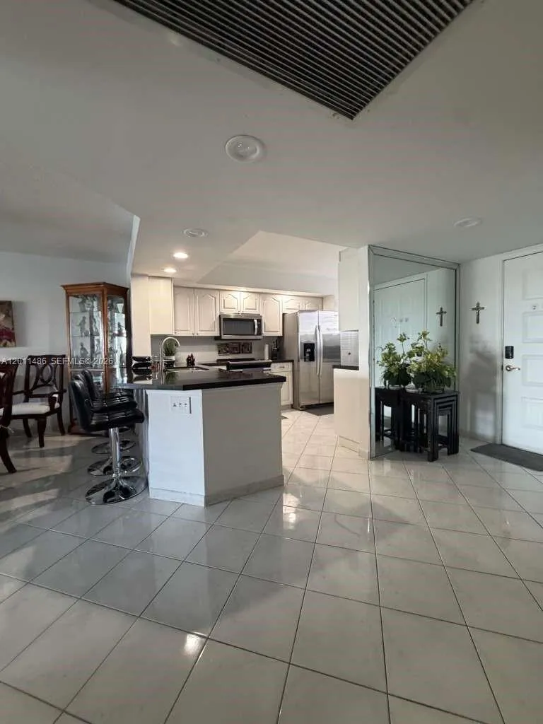 1400 Sw 131st Way 407q, Pembroke Pines, Florida 33, Pembroke Pines, Florida 33027, 2 Bedrooms Bedrooms, ,2 BathroomsBathrooms,Residential,For Sale,1400 Sw 131st Way 407q, Pembroke Pines, Florida 33,A12011486