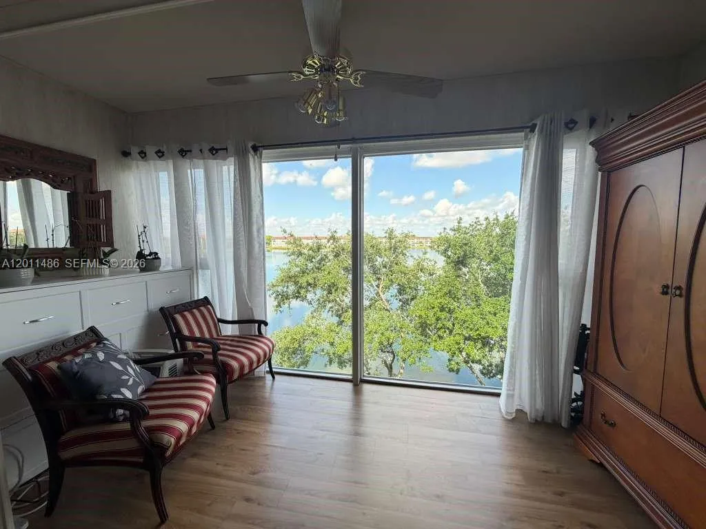 1400 Sw 131st Way 407q, Pembroke Pines, Florida 33, Pembroke Pines, Florida 33027, 2 Bedrooms Bedrooms, ,2 BathroomsBathrooms,Residential,For Sale,1400 Sw 131st Way 407q, Pembroke Pines, Florida 33,A12011486