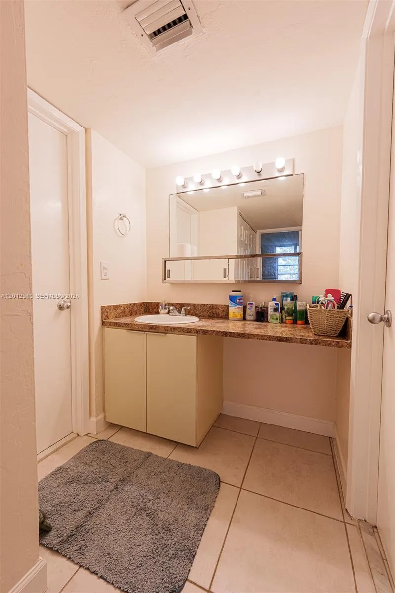8870 Fontainebleau Blvd 312, Miami, Florida 33172, Miami, Florida 33172, 2 Bedrooms Bedrooms, ,1 BathroomBathrooms,Residential Lease,For Rent,8870 Fontainebleau Blvd 312, Miami, Florida 33172,A12012510