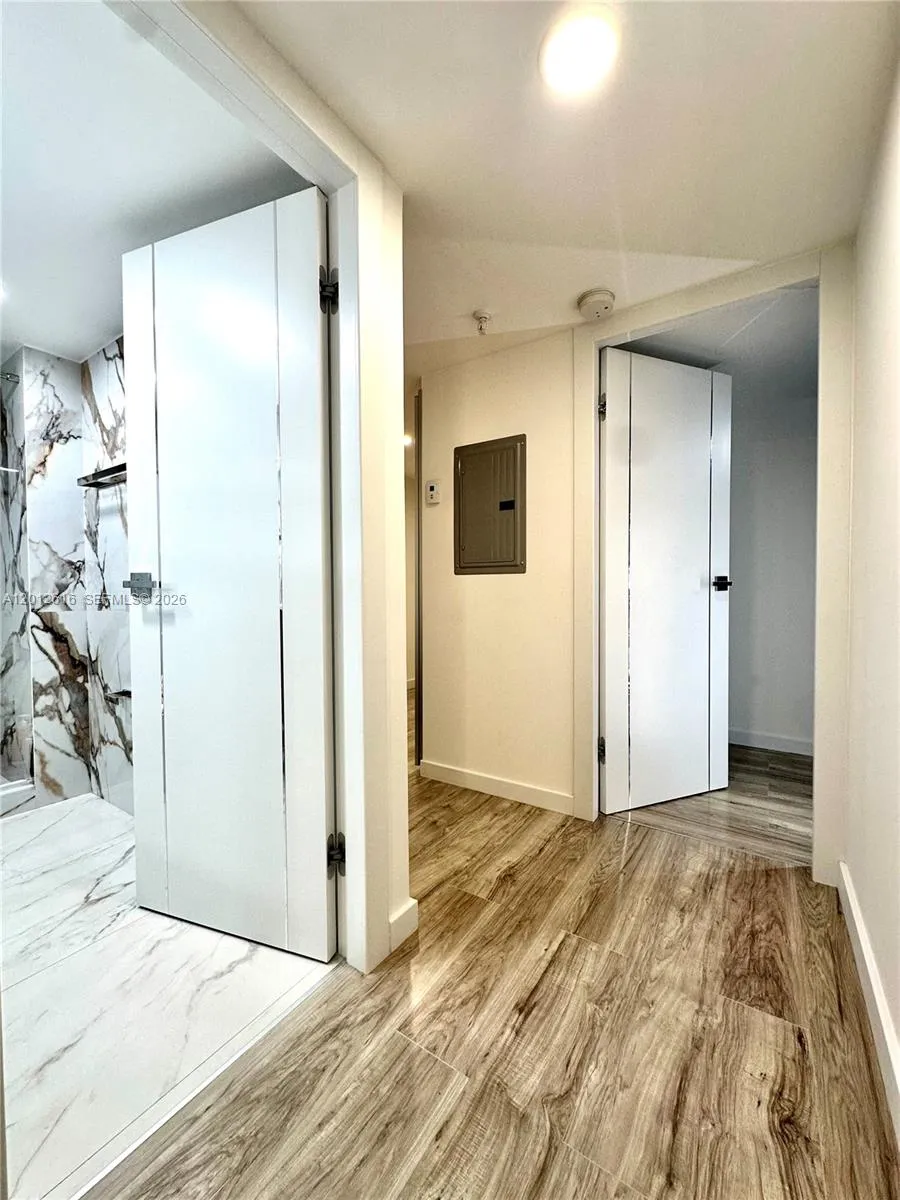 671 Ne 195th St 205e, Miami, Florida 33179, Miami, Florida 33179, 2 Bedrooms Bedrooms, ,2 BathroomsBathrooms,Residential,For Sale,671 Ne 195th St 205e, Miami, Florida 33179,A12012616