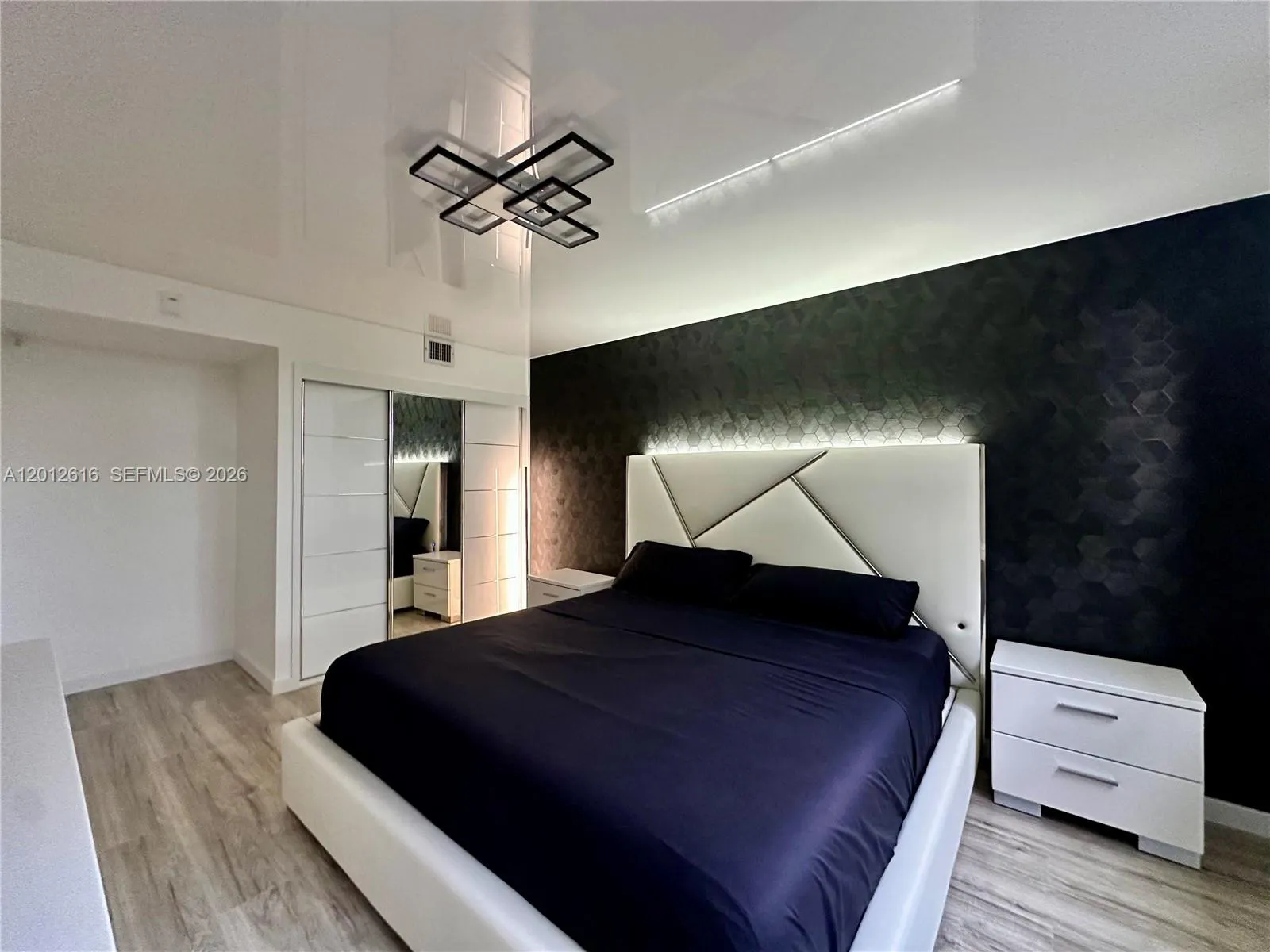671 Ne 195th St 205e, Miami, Florida 33179, Miami, Florida 33179, 2 Bedrooms Bedrooms, ,2 BathroomsBathrooms,Residential,For Sale,671 Ne 195th St 205e, Miami, Florida 33179,A12012616