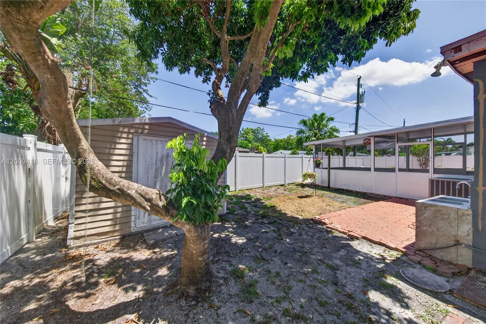 211 S 57th Way, Hollywood, Florida 33023, Hollywood, Florida 33023, 3 Bedrooms Bedrooms, ,3 BathroomsBathrooms,Residential,For Sale,211 S 57th Way, Hollywood, Florida 33023,A12009416