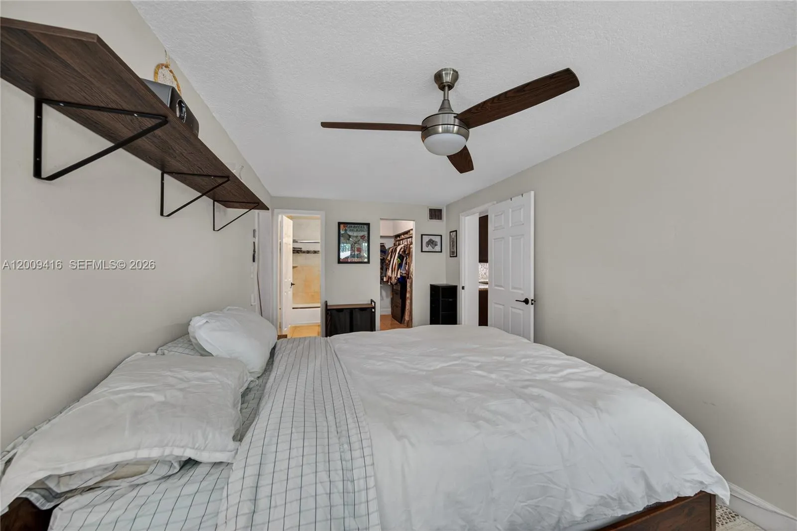 211 S 57th Way, Hollywood, Florida 33023, Hollywood, Florida 33023, 3 Bedrooms Bedrooms, ,3 BathroomsBathrooms,Residential,For Sale,211 S 57th Way, Hollywood, Florida 33023,A12009416