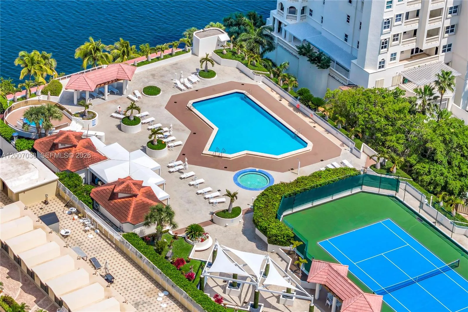20185 E Country Club Dr 1904, Aventura, Florida 33, Aventura, Florida 33180, 3 Bedrooms Bedrooms, ,2 BathroomsBathrooms,Residential,For Sale,20185 E Country Club Dr 1904, Aventura, Florida 33,A12007038