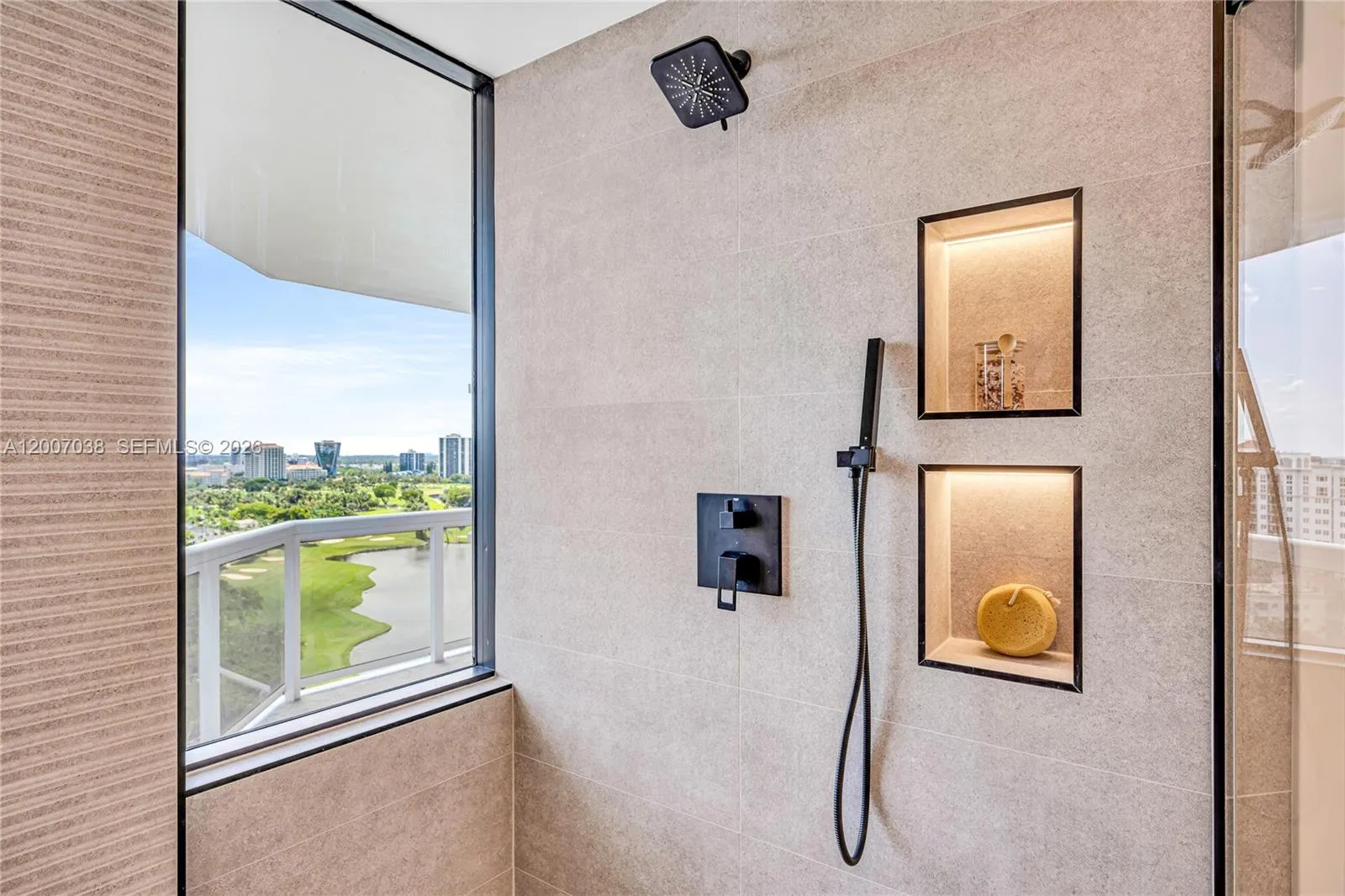 20185 E Country Club Dr 1904, Aventura, Florida 33, Aventura, Florida 33180, 3 Bedrooms Bedrooms, ,2 BathroomsBathrooms,Residential,For Sale,20185 E Country Club Dr 1904, Aventura, Florida 33,A12007038