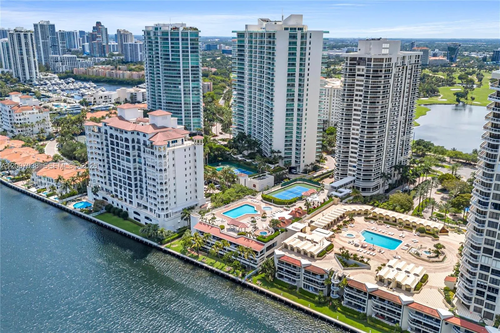 20185 E Country Club Dr 1904, Aventura, Florida 33, Aventura, Florida 33180, 3 Bedrooms Bedrooms, ,2 BathroomsBathrooms,Residential,For Sale,20185 E Country Club Dr 1904, Aventura, Florida 33,A12007038
