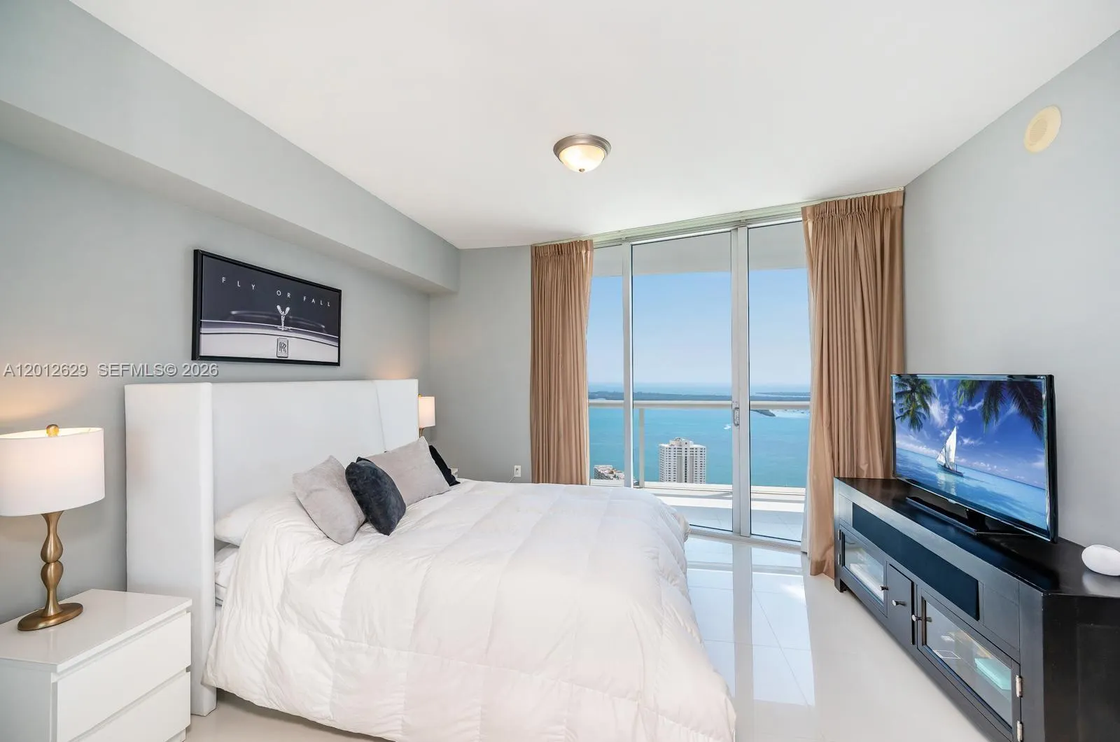 465 E Brickell Ave 5305, Miami, Florida 33131, Miami, Florida 33131, 2 Bedrooms Bedrooms, ,2 BathroomsBathrooms,Residential,For Sale,465 E Brickell Ave 5305, Miami, Florida 33131,A12012629