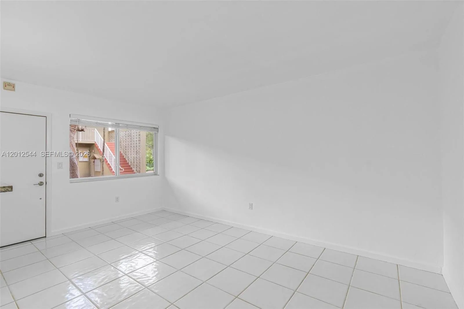 6330 Sw 79th St 2, South Miami, Florida 33143, South Miami, Florida 33143, 1 Bedroom Bedrooms, ,1 BathroomBathrooms,Residential,For Sale,6330 Sw 79th St 2, South Miami, Florida 33143,A12012544