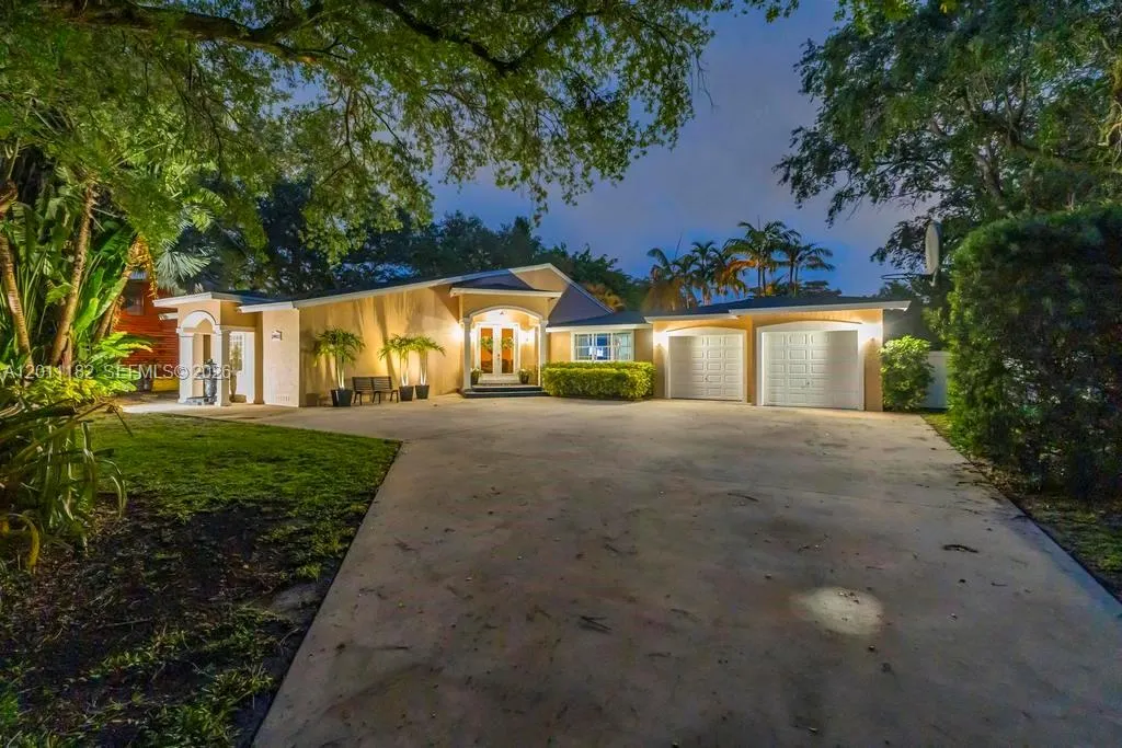 14011 Sw 21st St, Davie, Florida 33325, Davie, Florida 33325, 4 Bedrooms Bedrooms, ,3 BathroomsBathrooms,Residential,For Sale,14011 Sw 21st St, Davie, Florida 33325,A12011182