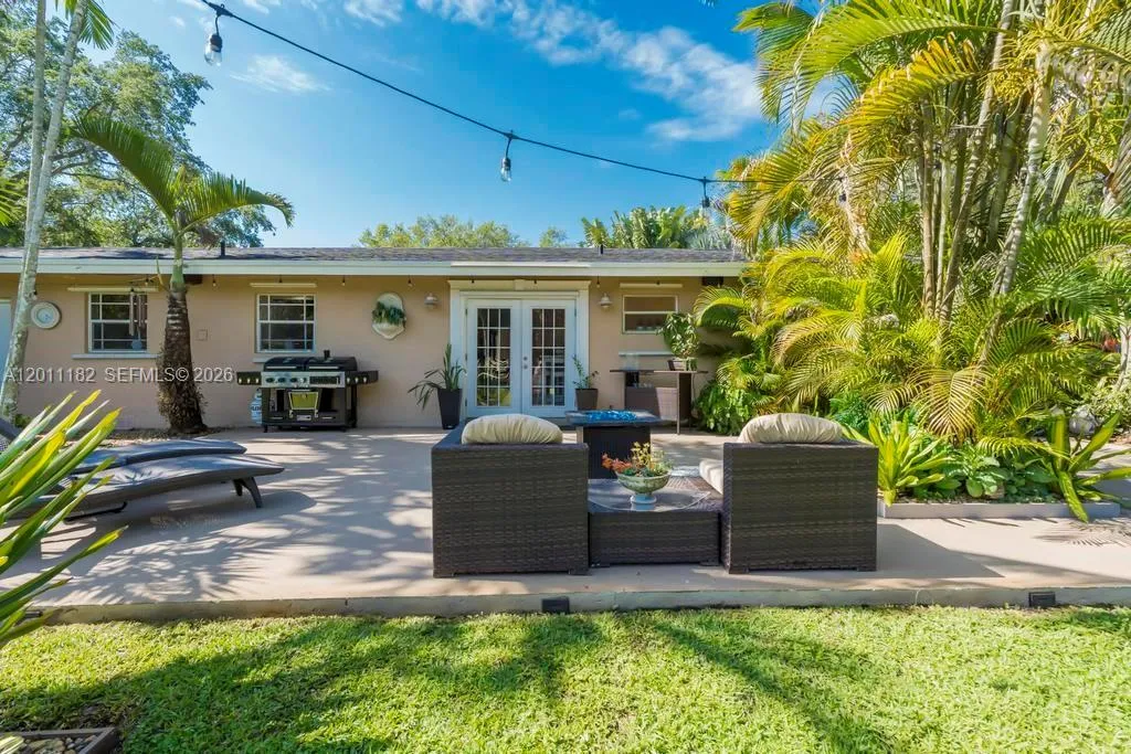14011 Sw 21st St, Davie, Florida 33325, Davie, Florida 33325, 4 Bedrooms Bedrooms, ,3 BathroomsBathrooms,Residential,For Sale,14011 Sw 21st St, Davie, Florida 33325,A12011182