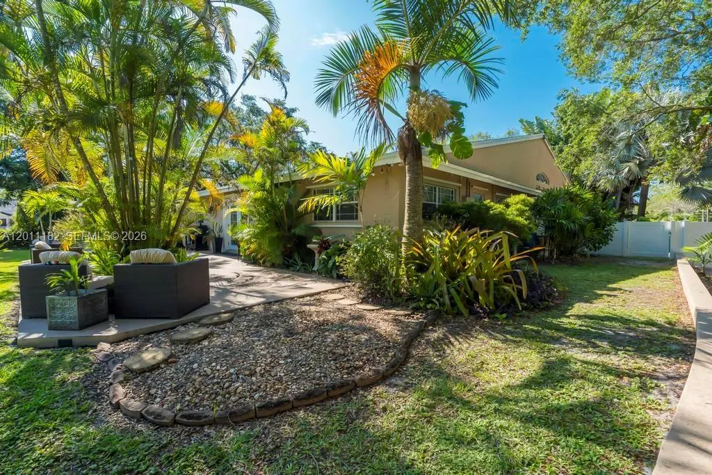 14011 Sw 21st St, Davie, Florida 33325, Davie, Florida 33325, 4 Bedrooms Bedrooms, ,3 BathroomsBathrooms,Residential,For Sale,14011 Sw 21st St, Davie, Florida 33325,A12011182