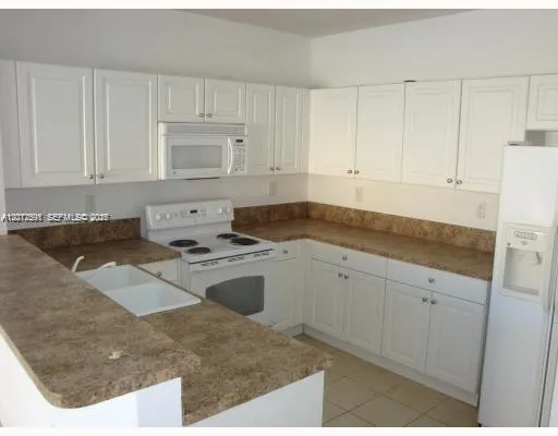 3375 Ne 15th Dr 102-12, Homestead, Florida 33033, Homestead, Florida 33033, 3 Bedrooms Bedrooms, ,2 BathroomsBathrooms,Residential Lease,For Rent,3375 Ne 15th Dr 102-12, Homestead, Florida 33033,A12012591
