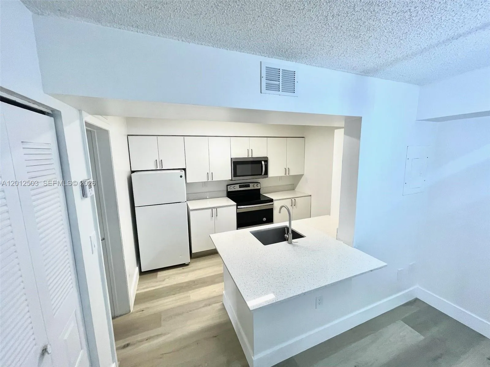 15201 Sw 80th St 205, Miami, Florida 33193, Miami, Florida 33193, 1 Bedroom Bedrooms, ,1 BathroomBathrooms,Residential Lease,For Rent,15201 Sw 80th St 205, Miami, Florida 33193,A12012503