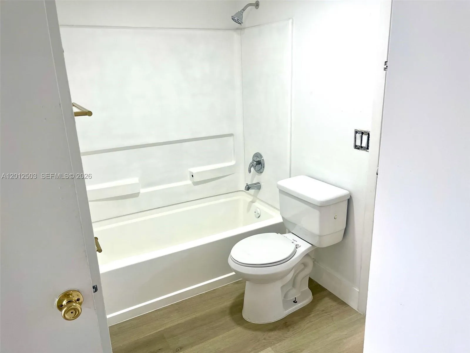 15201 Sw 80th St 205, Miami, Florida 33193, Miami, Florida 33193, 1 Bedroom Bedrooms, ,1 BathroomBathrooms,Residential Lease,For Rent,15201 Sw 80th St 205, Miami, Florida 33193,A12012503