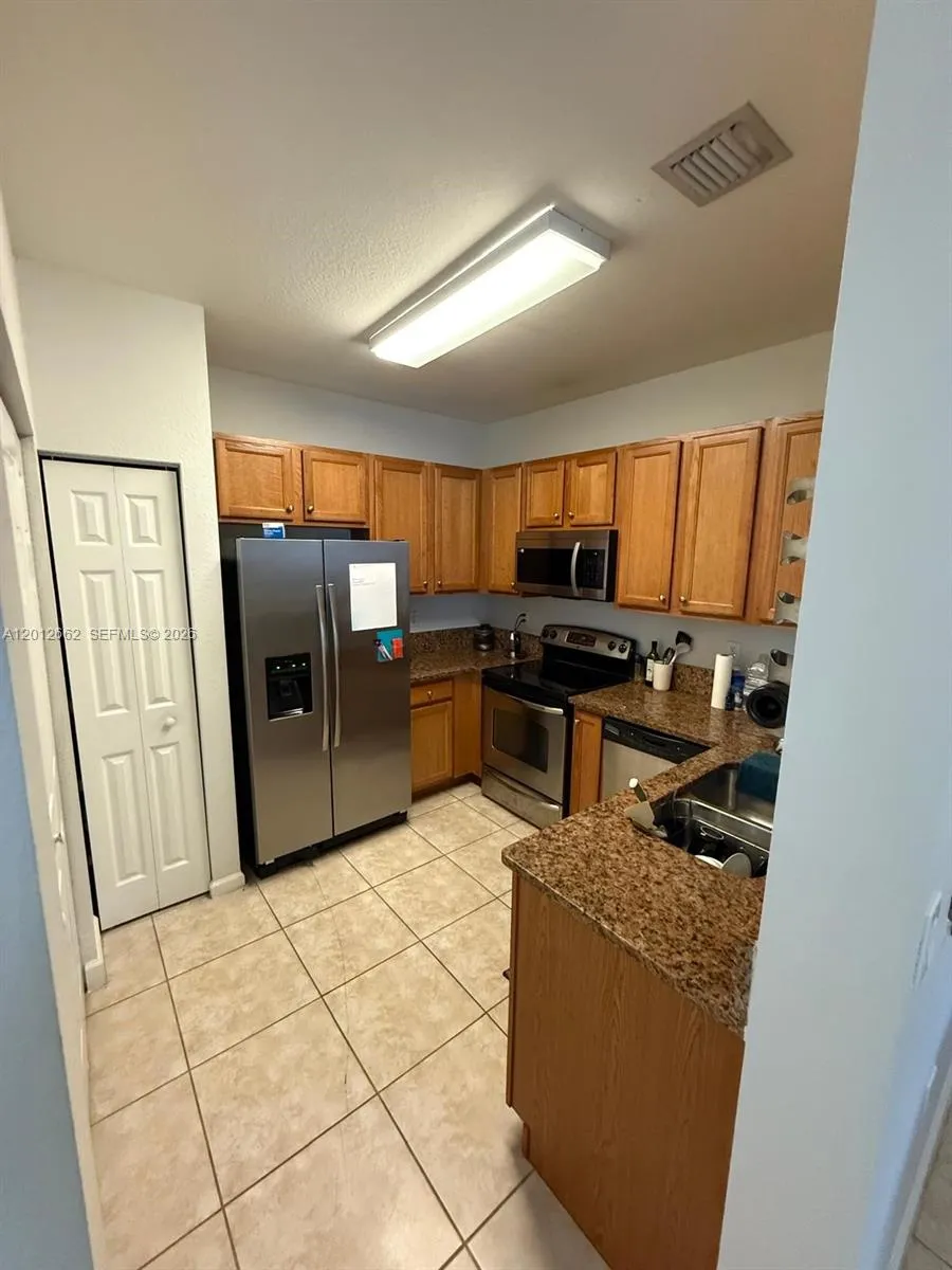 Miramar, Florida 33025, 2 Bedrooms Bedrooms, ,2 BathroomsBathrooms,Residential Lease,For Rent,A12012662