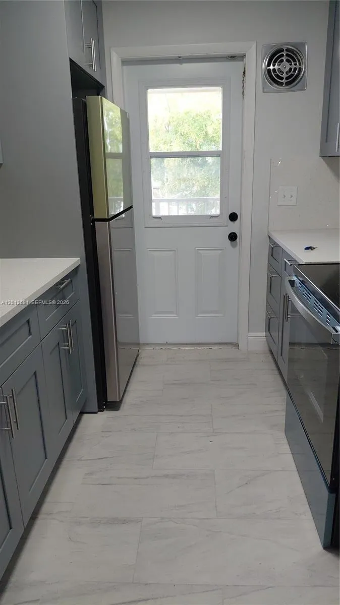 5480 Nw 11th St 306, Plantation, Florida 33313, Plantation, Florida 33313, 1 Bedroom Bedrooms, ,1 BathroomBathrooms,Residential Lease,For Rent,5480 Nw 11th St 306, Plantation, Florida 33313,A12012691