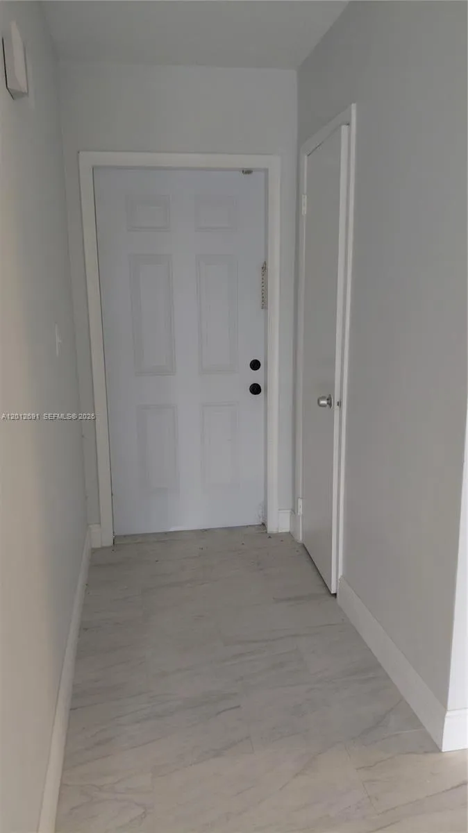 5480 Nw 11th St 306, Plantation, Florida 33313, Plantation, Florida 33313, 1 Bedroom Bedrooms, ,1 BathroomBathrooms,Residential Lease,For Rent,5480 Nw 11th St 306, Plantation, Florida 33313,A12012691