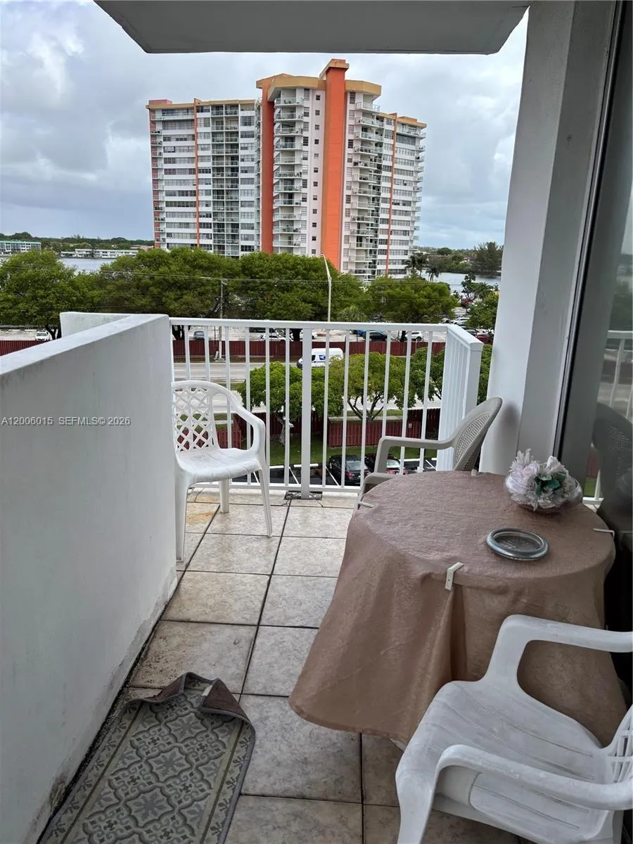 1200 Ne Miami Gardens Dr 606w, Miami, Florida 3317, Miami, Florida 33179, 2 Bedrooms Bedrooms, ,2 BathroomsBathrooms,Residential,For Sale,1200 Ne Miami Gardens Dr 606w, Miami, Florida 3317,A12006015