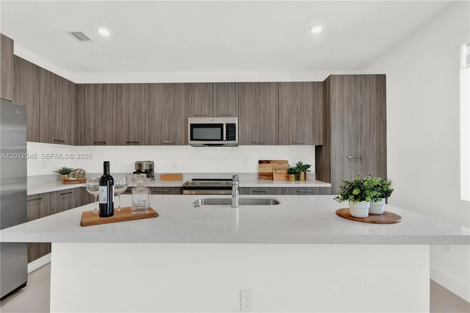 13642 Sw 157th Pl 13642, Miami, Florida 33196, Miami, Florida 33196, 3 Bedrooms Bedrooms, ,3 BathroomsBathrooms,Residential Lease,For Rent,13642 Sw 157th Pl 13642, Miami, Florida 33196,A12012548