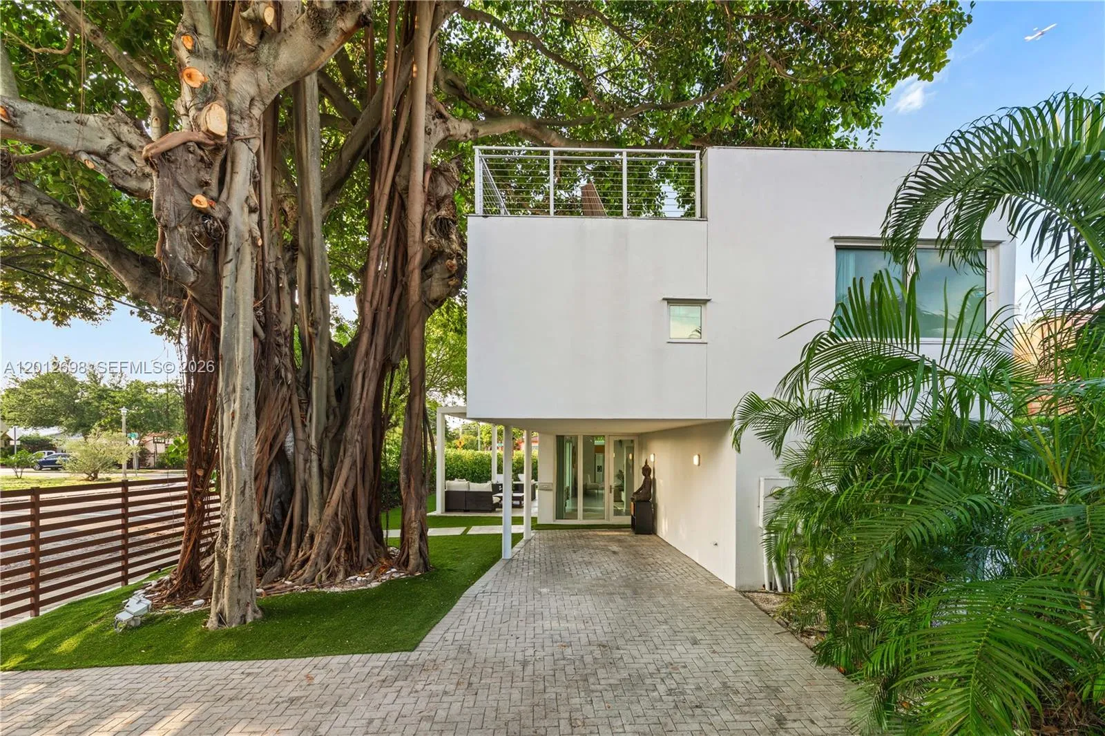 1898 Sw 17th St, Miami, Florida 33145, Miami, Florida 33145, 4 Bedrooms Bedrooms, ,3 BathroomsBathrooms,Residential Lease,For Rent,1898 Sw 17th St, Miami, Florida 33145,A12012698