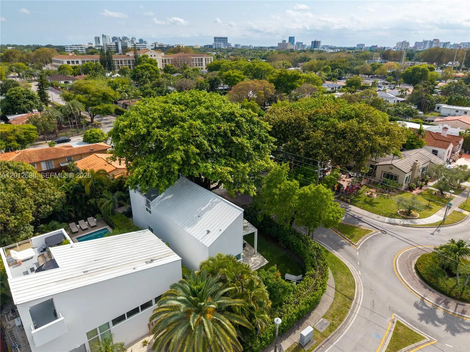 1898 Sw 17th St, Miami, Florida 33145, Miami, Florida 33145, 4 Bedrooms Bedrooms, ,3 BathroomsBathrooms,Residential Lease,For Rent,1898 Sw 17th St, Miami, Florida 33145,A12012698