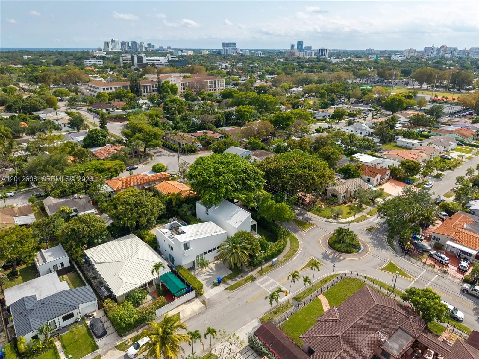 1898 Sw 17th St, Miami, Florida 33145, Miami, Florida 33145, 4 Bedrooms Bedrooms, ,3 BathroomsBathrooms,Residential Lease,For Rent,1898 Sw 17th St, Miami, Florida 33145,A12012698