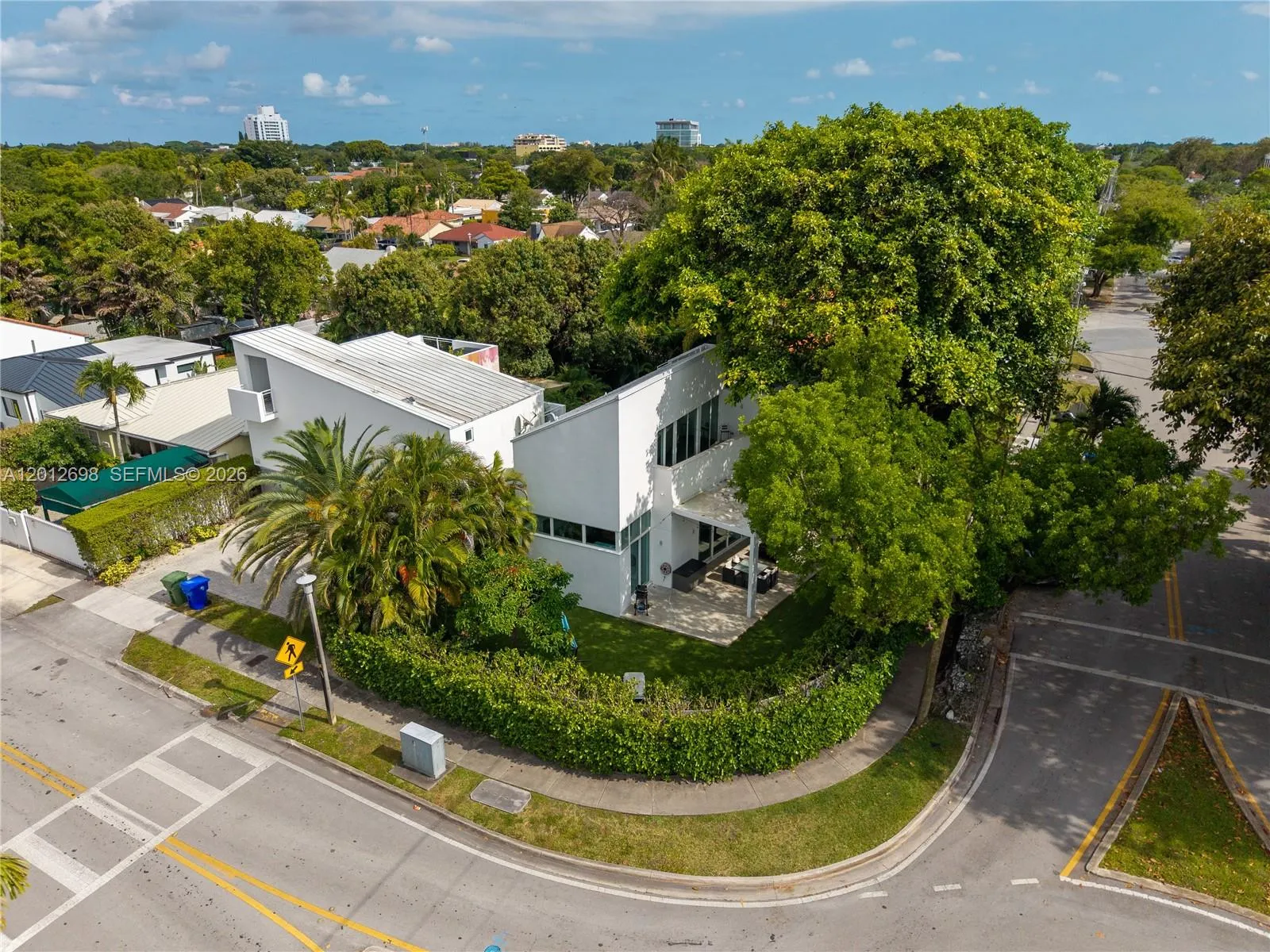 1898 Sw 17th St, Miami, Florida 33145, Miami, Florida 33145, 4 Bedrooms Bedrooms, ,3 BathroomsBathrooms,Residential Lease,For Rent,1898 Sw 17th St, Miami, Florida 33145,A12012698