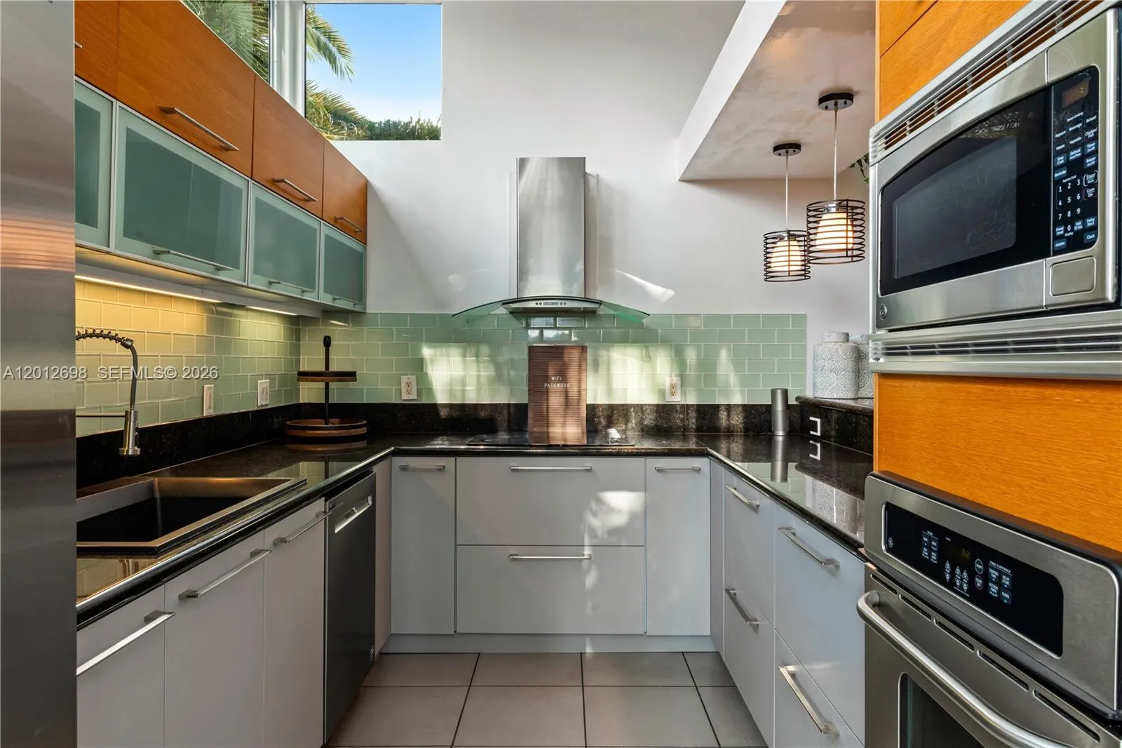 1898 Sw 17th St, Miami, Florida 33145, Miami, Florida 33145, 4 Bedrooms Bedrooms, ,3 BathroomsBathrooms,Residential Lease,For Rent,1898 Sw 17th St, Miami, Florida 33145,A12012698