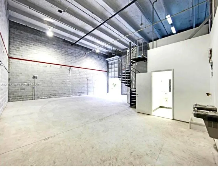 2355 Nw 70th Ave 11, Miami, Florida 33122, Miami, Florida 33122, ,Commercial Lease,For Rent,2355 Nw 70th Ave 11, Miami, Florida 33122,A12012700