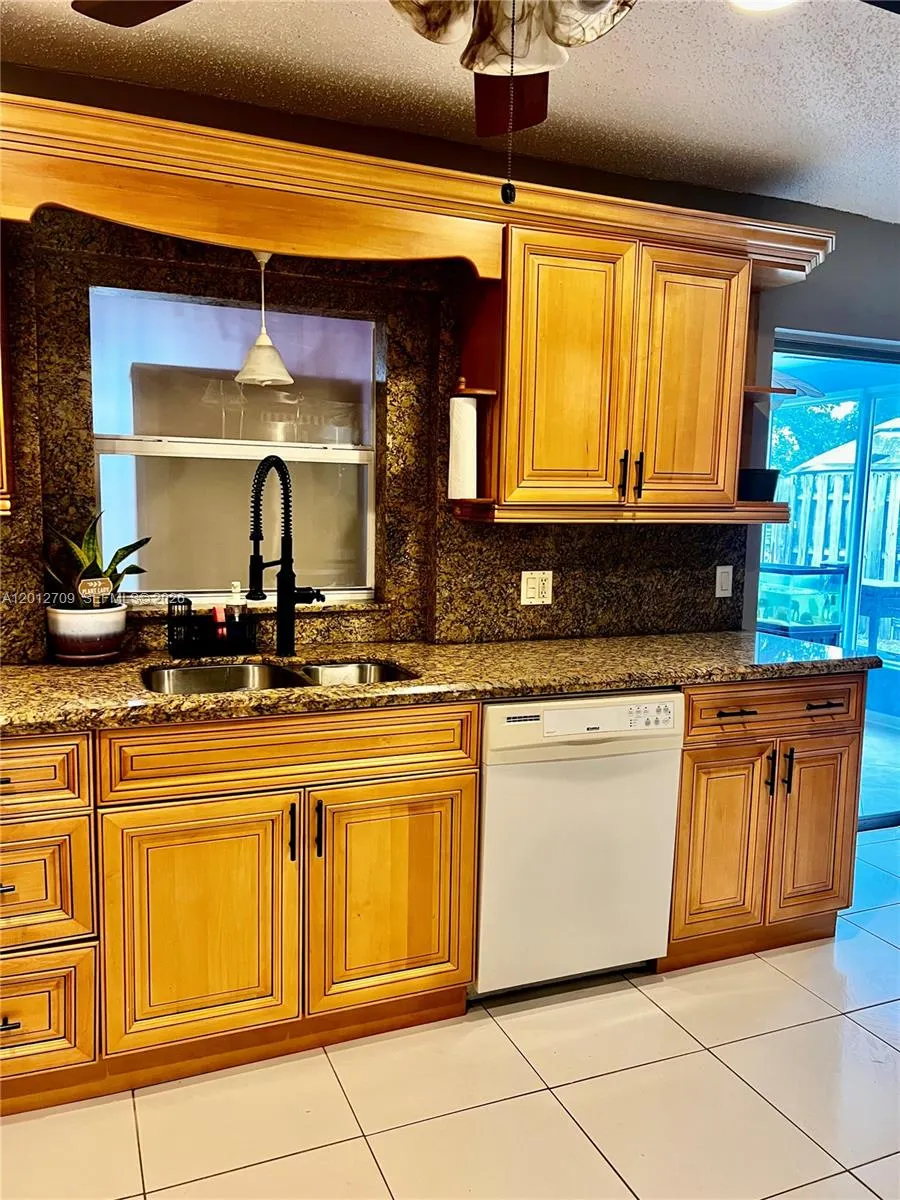 8350 Nw 27th Pl, Sunrise, Florida 33322, Sunrise, Florida 33322, 2 Bedrooms Bedrooms, ,2 BathroomsBathrooms,Residential,For Sale,8350 Nw 27th Pl, Sunrise, Florida 33322,A12012709