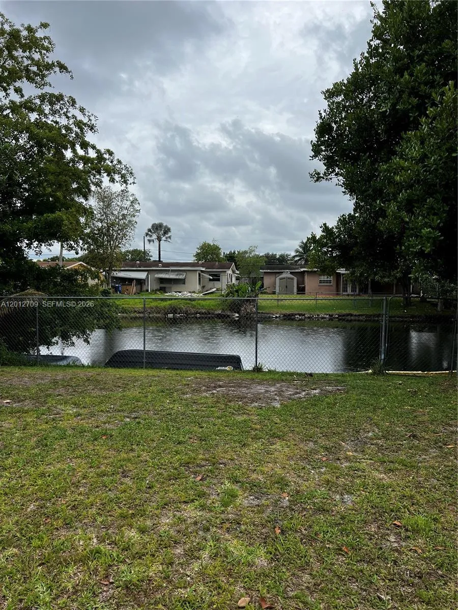8350 Nw 27th Pl, Sunrise, Florida 33322, Sunrise, Florida 33322, 2 Bedrooms Bedrooms, ,2 BathroomsBathrooms,Residential,For Sale,8350 Nw 27th Pl, Sunrise, Florida 33322,A12012709