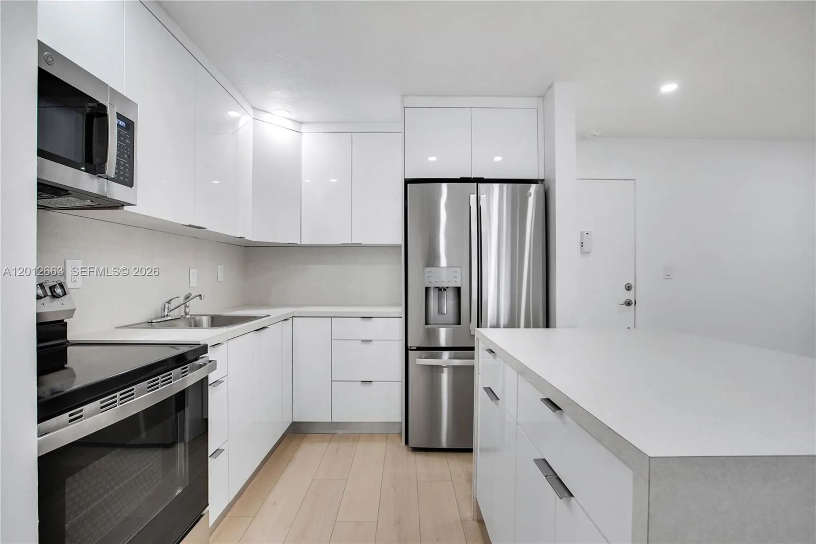 4670 W 13th Ln 411, Hialeah, Florida 33012, Hialeah, Florida 33012, 2 Bedrooms Bedrooms, ,2 BathroomsBathrooms,Residential Lease,For Rent,4670 W 13th Ln 411, Hialeah, Florida 33012,A12012663