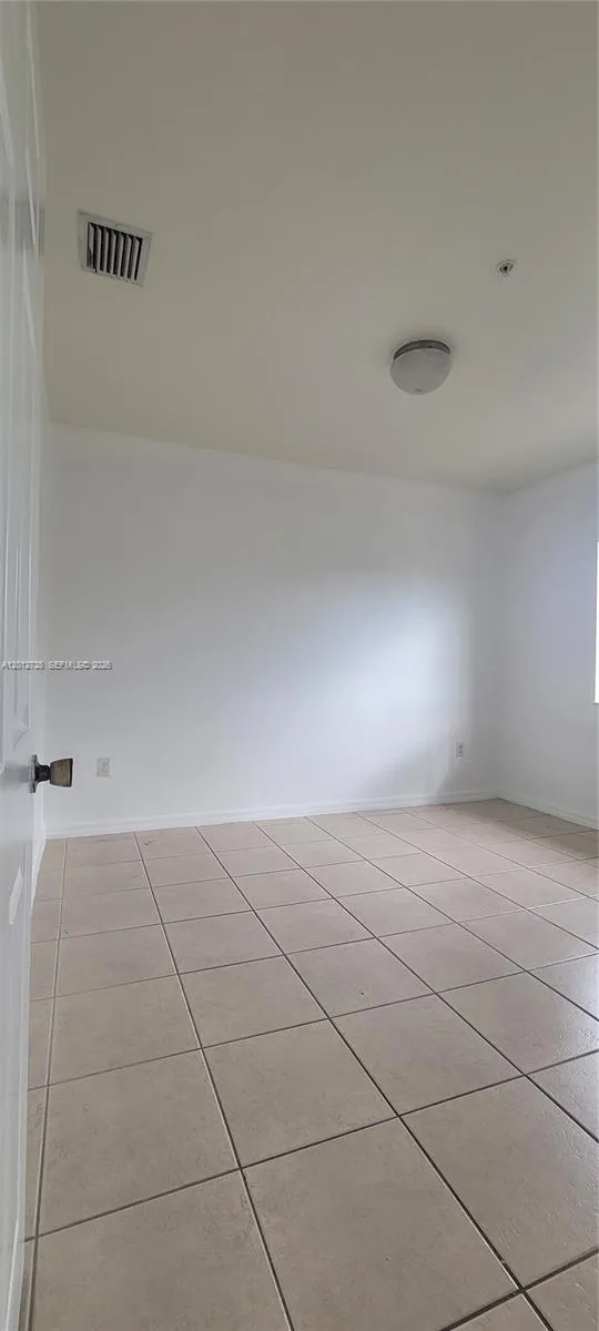 33 E 20th St 205, Hialeah, Florida 33010, Hialeah, Florida 33010, 2 Bedrooms Bedrooms, ,1 BathroomBathrooms,Residential Lease,For Rent,33 E 20th St 205, Hialeah, Florida 33010,A12012738