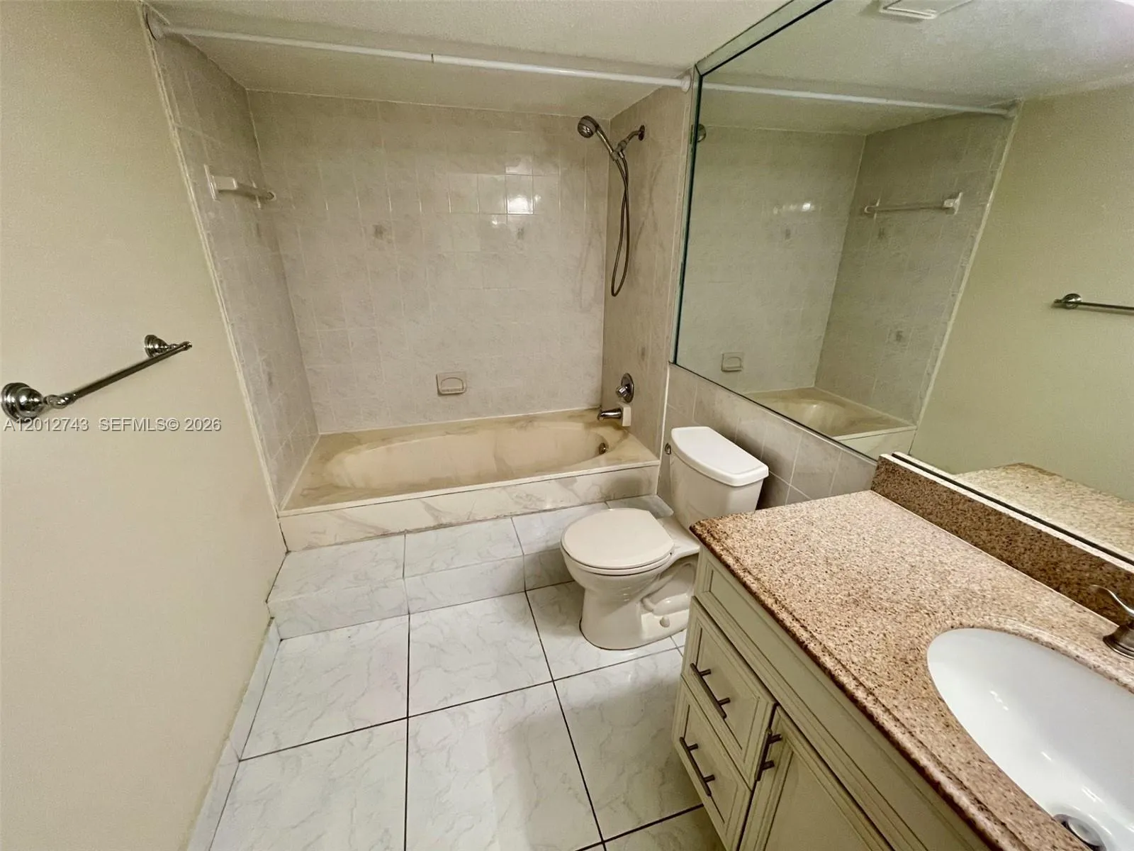 491 Racquet Club Rd 303, Weston, Florida 33326, Weston, Florida 33326, 2 Bedrooms Bedrooms, ,2 BathroomsBathrooms,Residential Lease,For Rent,491 Racquet Club Rd 303, Weston, Florida 33326,A12012743