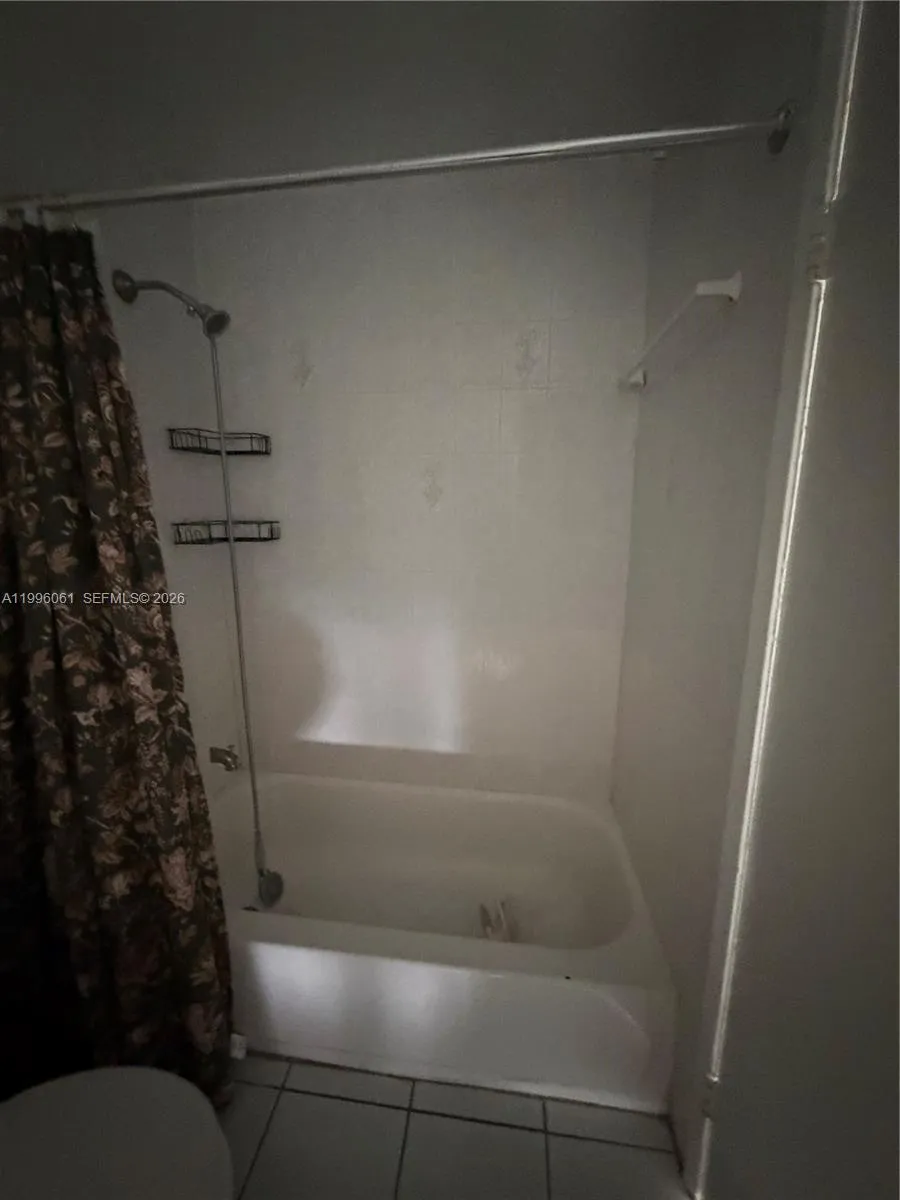 2170 W 60th St 16205, Hialeah, Florida 33016, Hialeah, Florida 33016, 1 Bedroom Bedrooms, ,1 BathroomBathrooms,Residential Lease,For Rent,2170 W 60th St 16205, Hialeah, Florida 33016,A11996061