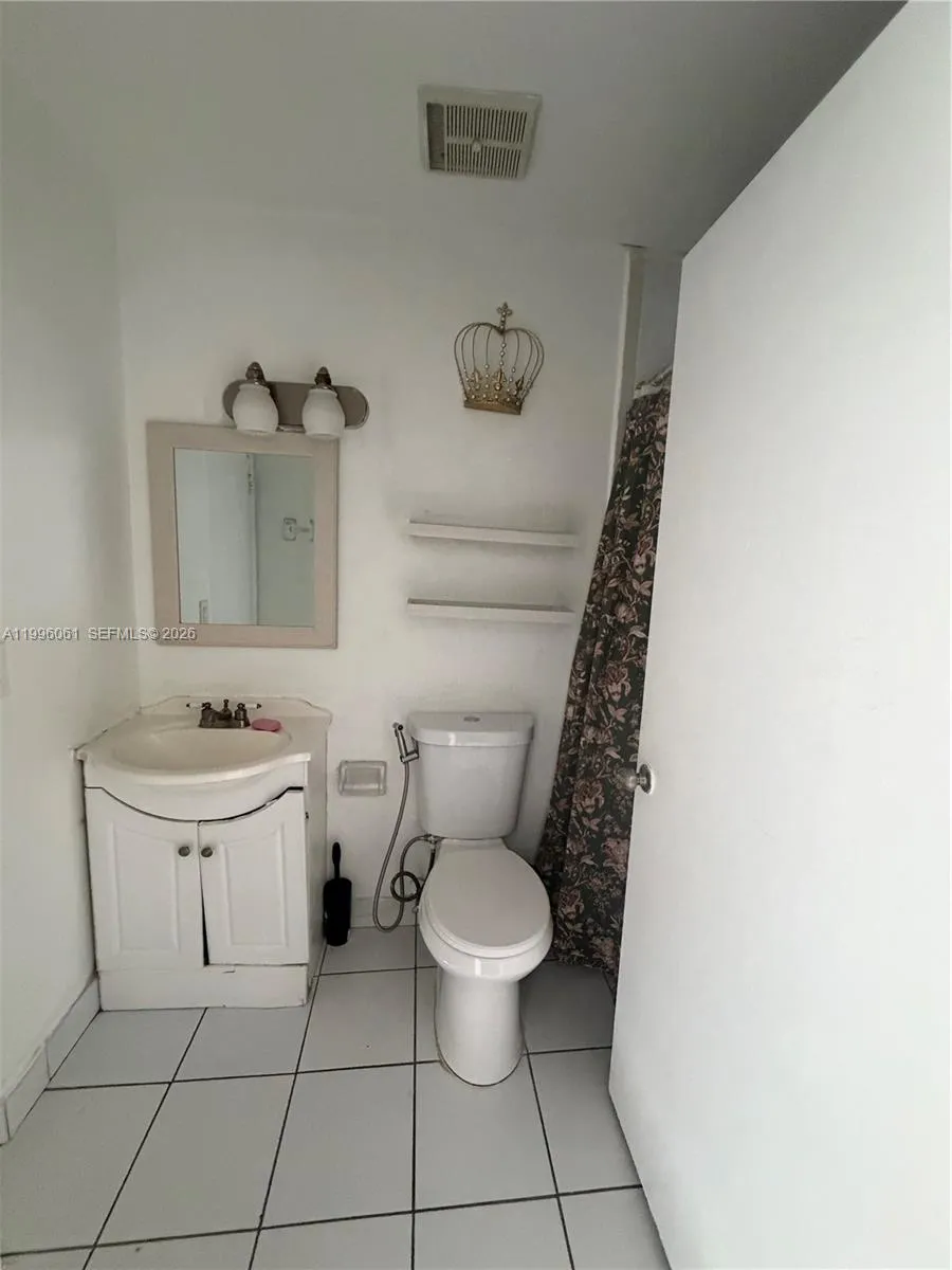 2170 W 60th St 16205, Hialeah, Florida 33016, Hialeah, Florida 33016, 1 Bedroom Bedrooms, ,1 BathroomBathrooms,Residential Lease,For Rent,2170 W 60th St 16205, Hialeah, Florida 33016,A11996061
