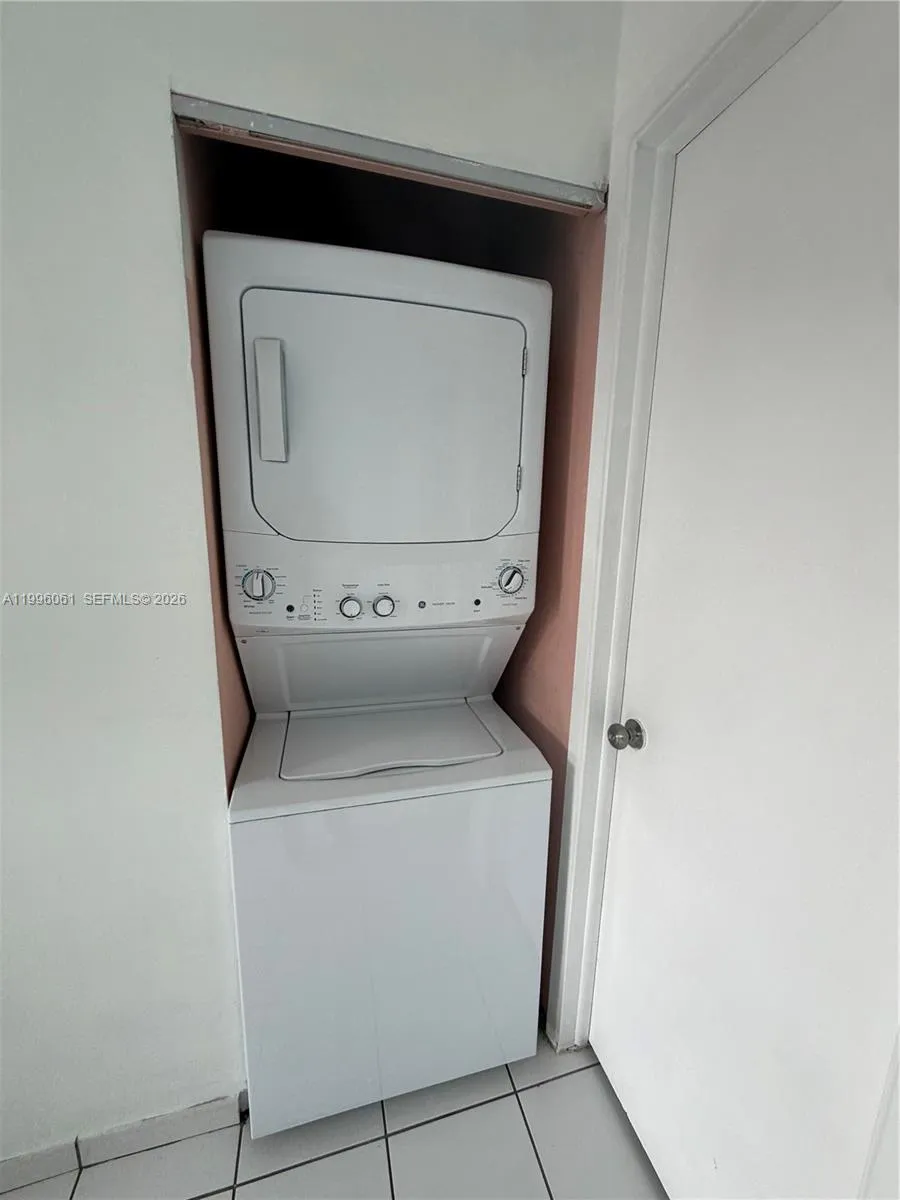 2170 W 60th St 16205, Hialeah, Florida 33016, Hialeah, Florida 33016, 1 Bedroom Bedrooms, ,1 BathroomBathrooms,Residential Lease,For Rent,2170 W 60th St 16205, Hialeah, Florida 33016,A11996061