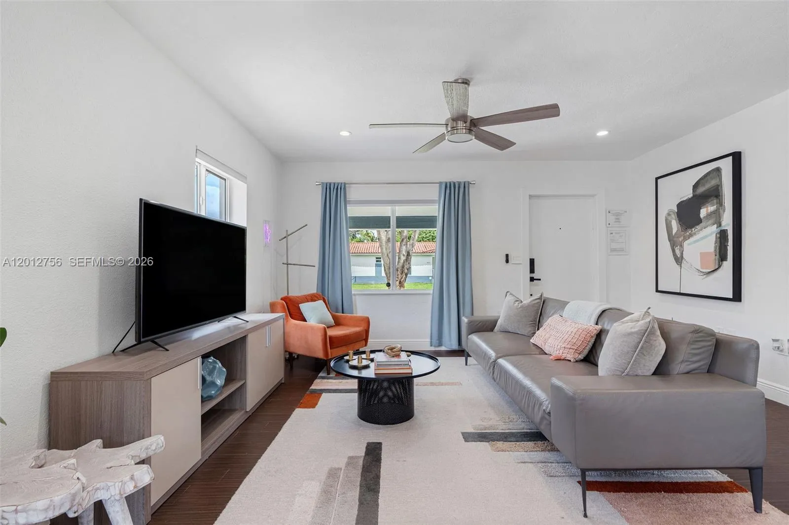 4370 Sw 11th St, Miami, Florida 33134, Miami, Florida 33134, 2 Bedrooms Bedrooms, ,1 BathroomBathrooms,Residential,For Sale,4370 Sw 11th St, Miami, Florida 33134,A12012756