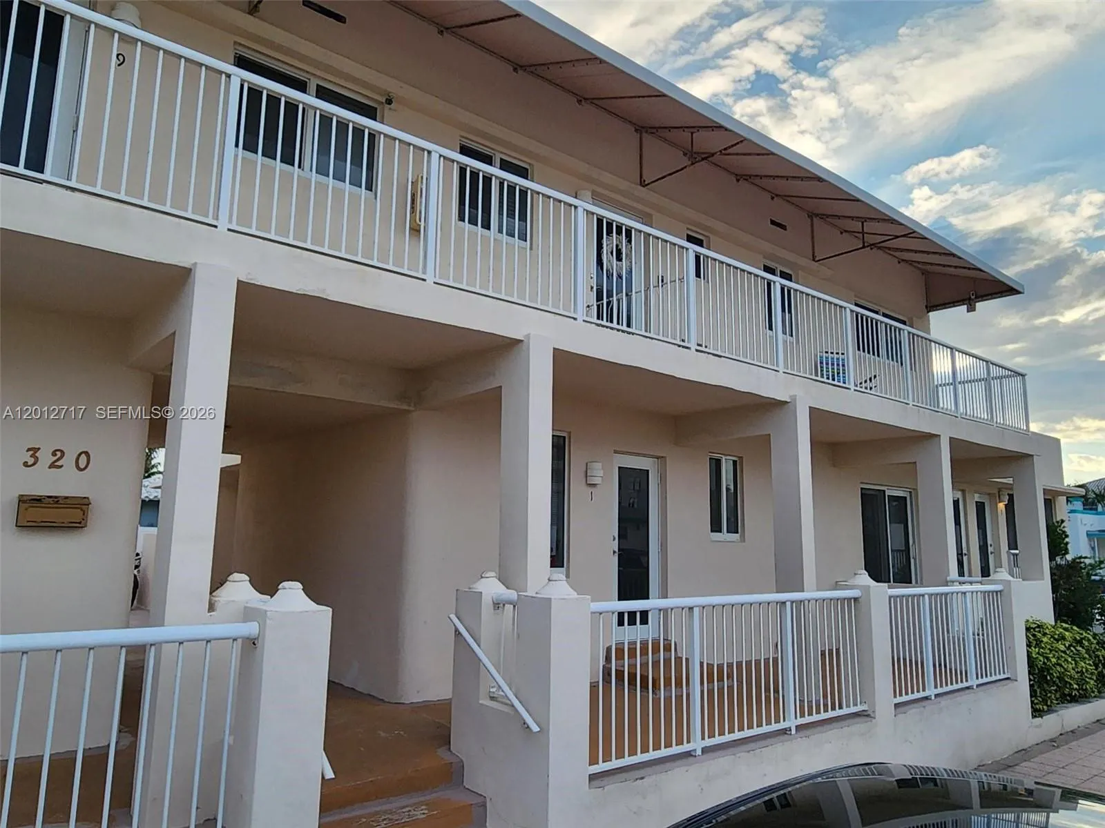 320 New York St 1w, Hollywood, Florida 33019, Hollywood, Florida 33019, ,1 BathroomBathrooms,Residential Lease,For Rent,320 New York St 1w, Hollywood, Florida 33019,A12012717
