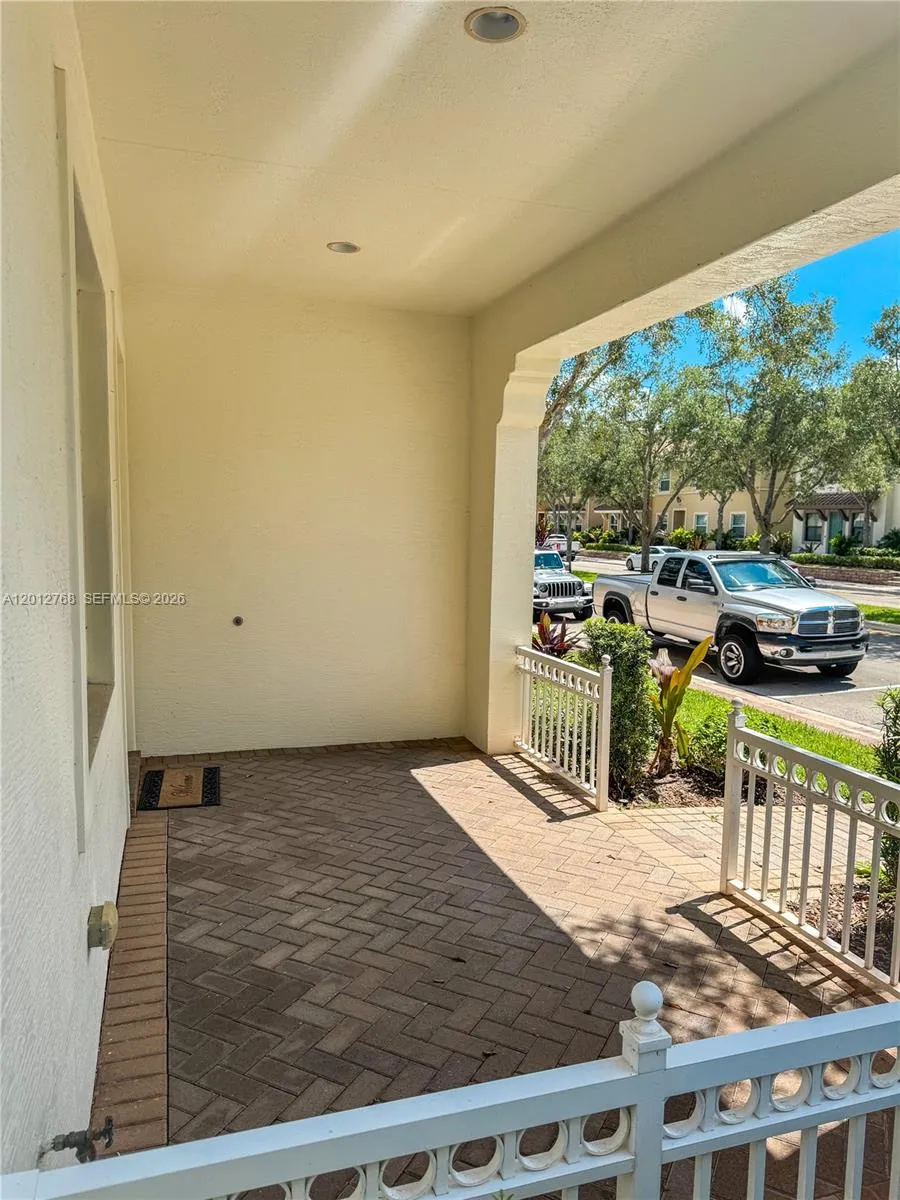 3210 Nw 126th Avenue 3210, Sunrise, Florida 33323, Sunrise, Florida 33323, 3 Bedrooms Bedrooms, ,2 BathroomsBathrooms,Residential Lease,For Rent,3210 Nw 126th Avenue 3210, Sunrise, Florida 33323,A12012768
