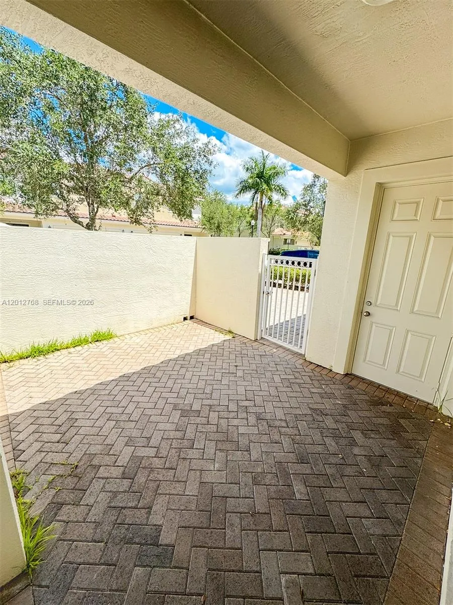 3210 Nw 126th Avenue 3210, Sunrise, Florida 33323, Sunrise, Florida 33323, 3 Bedrooms Bedrooms, ,2 BathroomsBathrooms,Residential Lease,For Rent,3210 Nw 126th Avenue 3210, Sunrise, Florida 33323,A12012768