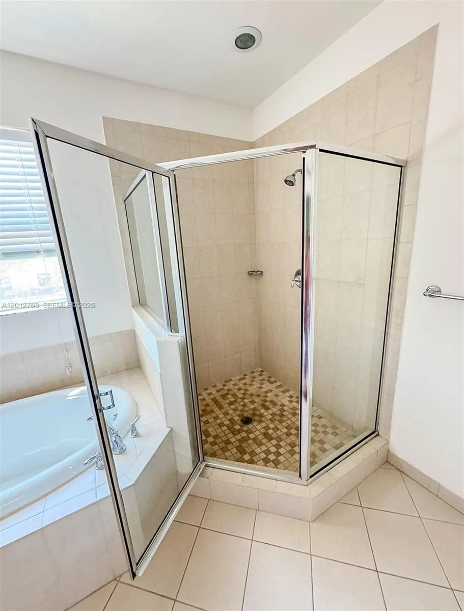 3210 Nw 126th Avenue 3210, Sunrise, Florida 33323, Sunrise, Florida 33323, 3 Bedrooms Bedrooms, ,2 BathroomsBathrooms,Residential Lease,For Rent,3210 Nw 126th Avenue 3210, Sunrise, Florida 33323,A12012768