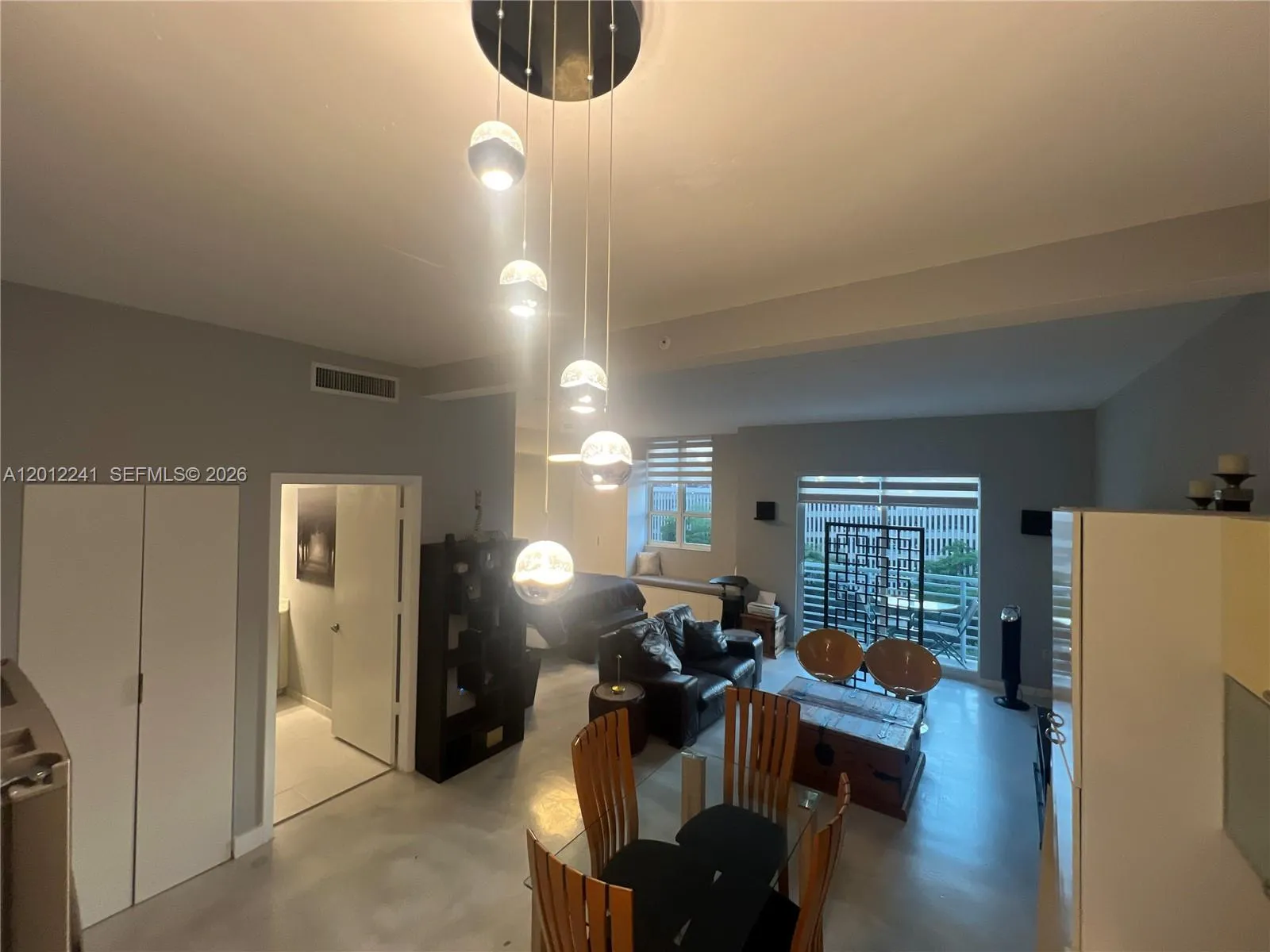 234 Ne 3rd St 703, Miami, Florida 33132, Miami, Florida 33132, 1 Bedroom Bedrooms, ,1 BathroomBathrooms,Residential Lease,For Rent,234 Ne 3rd St 703, Miami, Florida 33132,A12012241