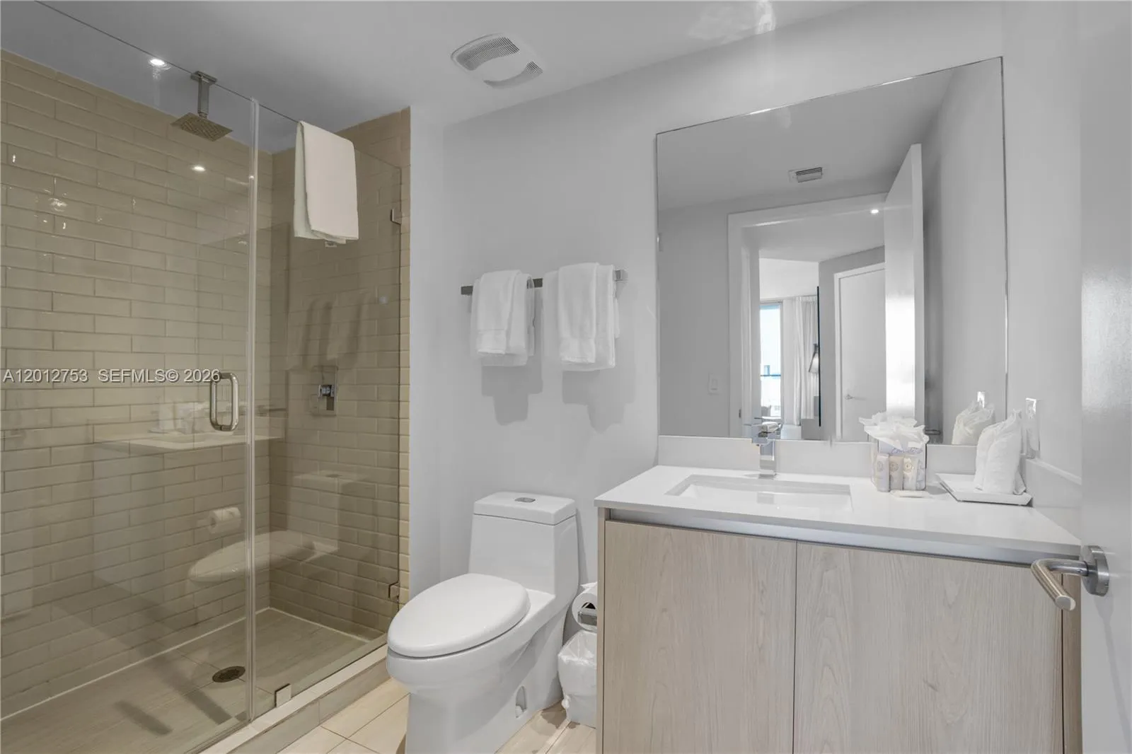 4010 S Ocean Dr R1801, Hollywood, Florida 33019, Hollywood, Florida 33019, 2 Bedrooms Bedrooms, ,2 BathroomsBathrooms,Residential,For Sale,4010 S Ocean Dr R1801, Hollywood, Florida 33019,A12012753