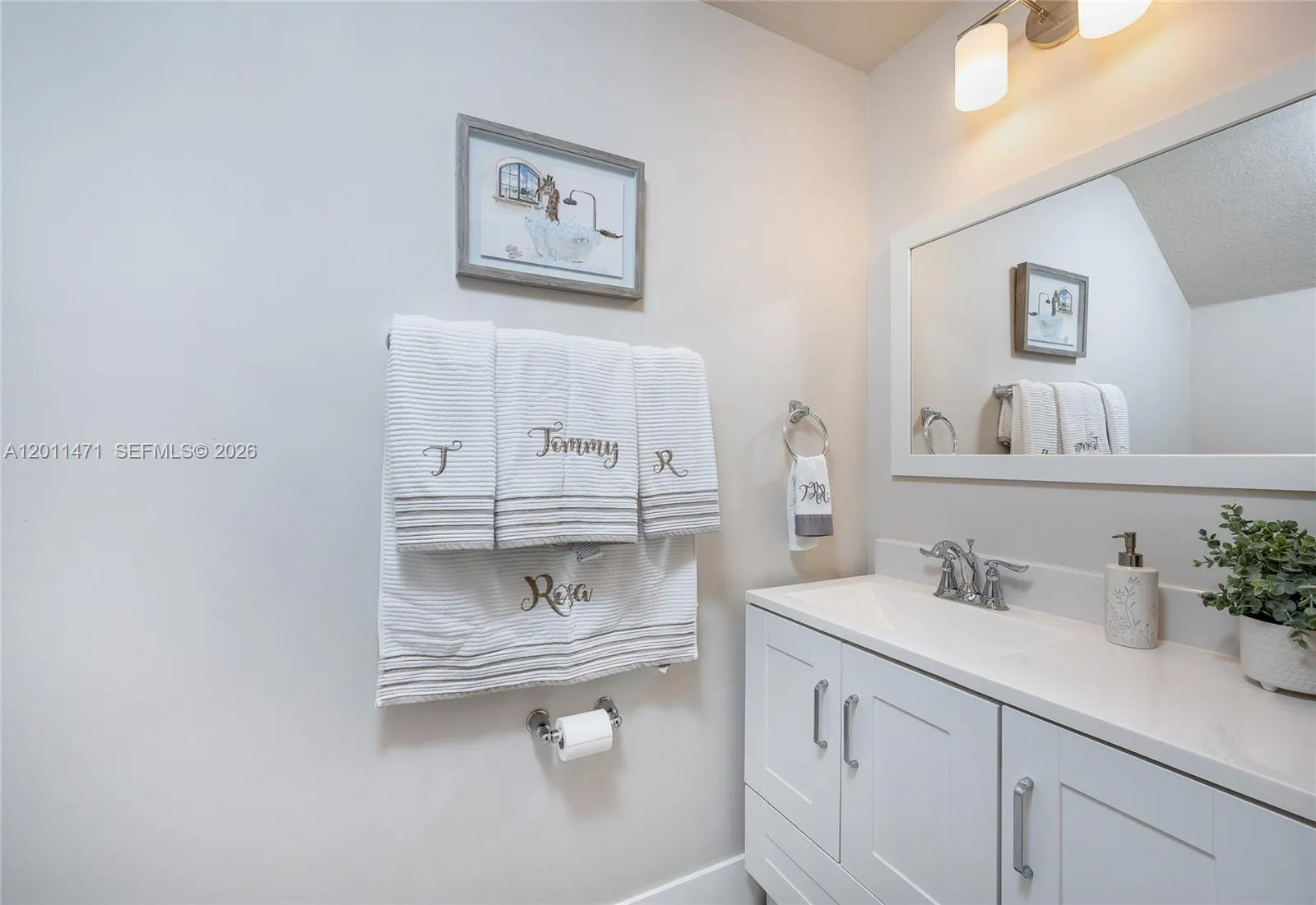 10876 Sw 232nd Ter, Homestead, Florida 33032, Homestead, Florida 33032, 3 Bedrooms Bedrooms, ,2 BathroomsBathrooms,Residential,For Sale,10876 Sw 232nd Ter, Homestead, Florida 33032,A12011471