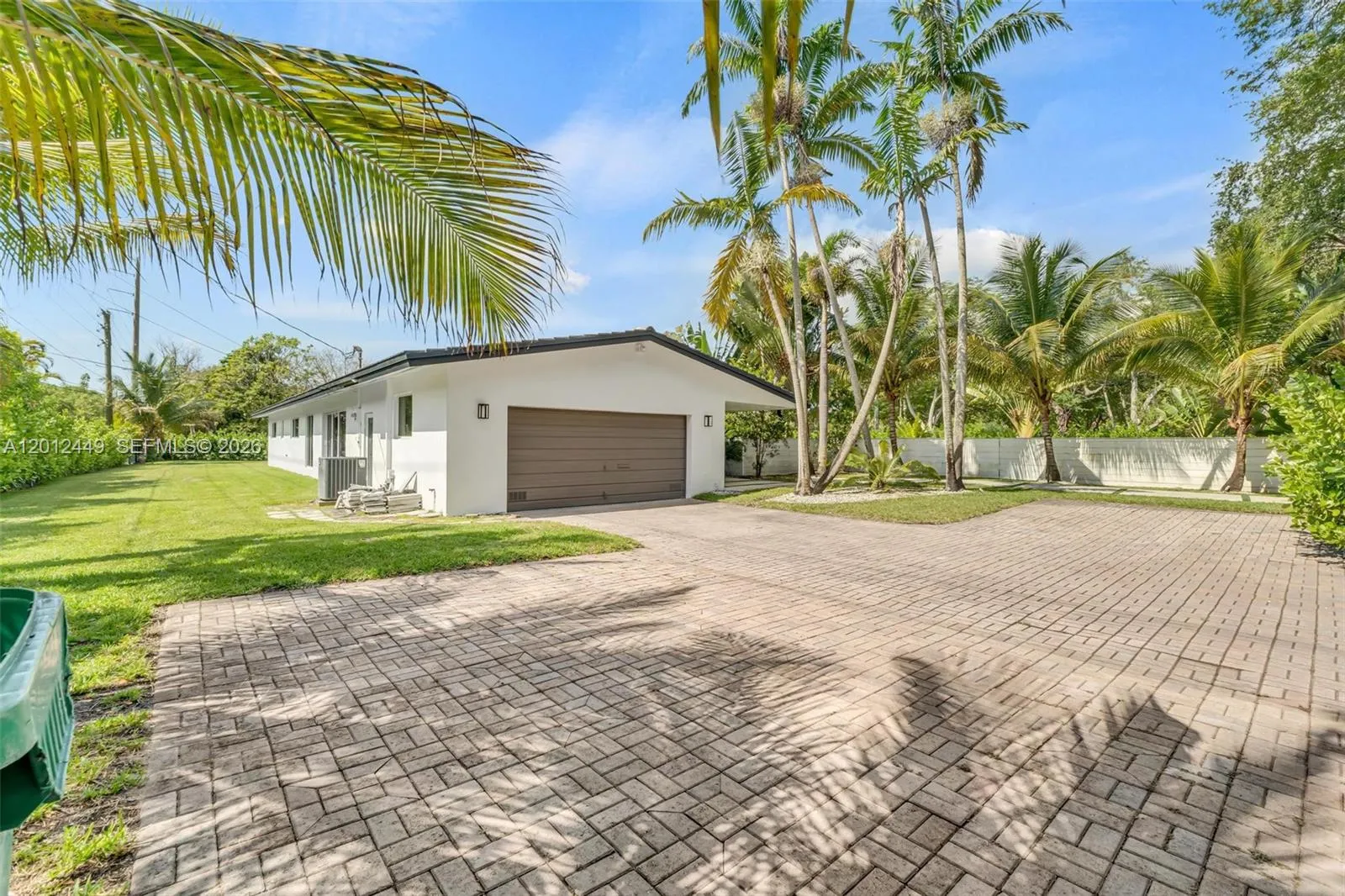 6200 Sw 118th St, Pinecrest, Florida 33156, Pinecrest, Florida 33156, 4 Bedrooms Bedrooms, ,3 BathroomsBathrooms,Residential,For Sale,6200 Sw 118th St, Pinecrest, Florida 33156,A12012449