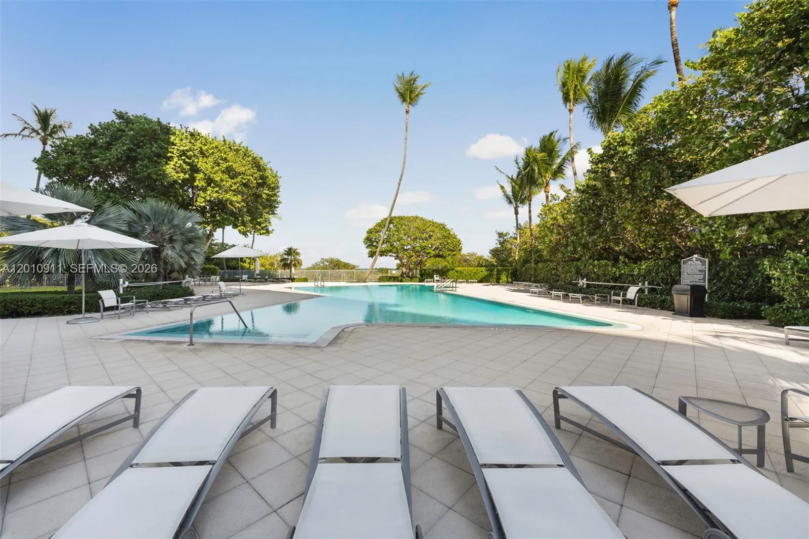 200 Ocean Lane Dr 401, Key Biscayne, Florida 33149, Key Biscayne, Florida 33149, 3 Bedrooms Bedrooms, ,3 BathroomsBathrooms,Residential,For Sale,200 Ocean Lane Dr 401, Key Biscayne, Florida 33149,A12010911