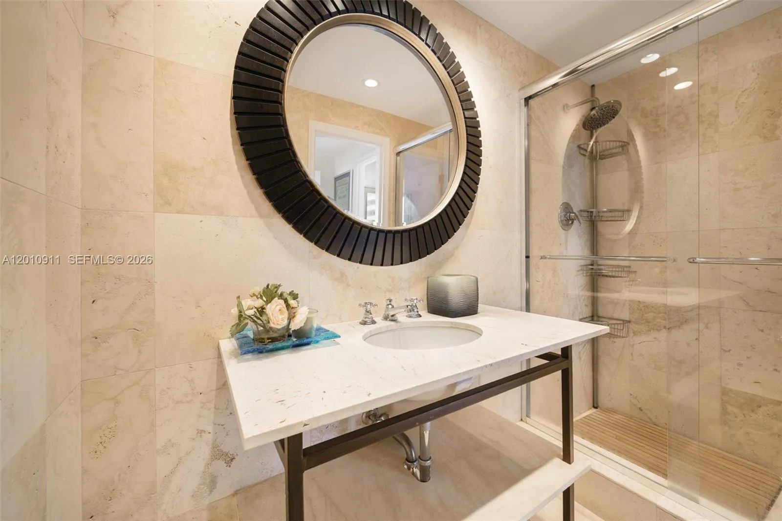 200 Ocean Lane Dr 401, Key Biscayne, Florida 33149, Key Biscayne, Florida 33149, 3 Bedrooms Bedrooms, ,3 BathroomsBathrooms,Residential,For Sale,200 Ocean Lane Dr 401, Key Biscayne, Florida 33149,A12010911