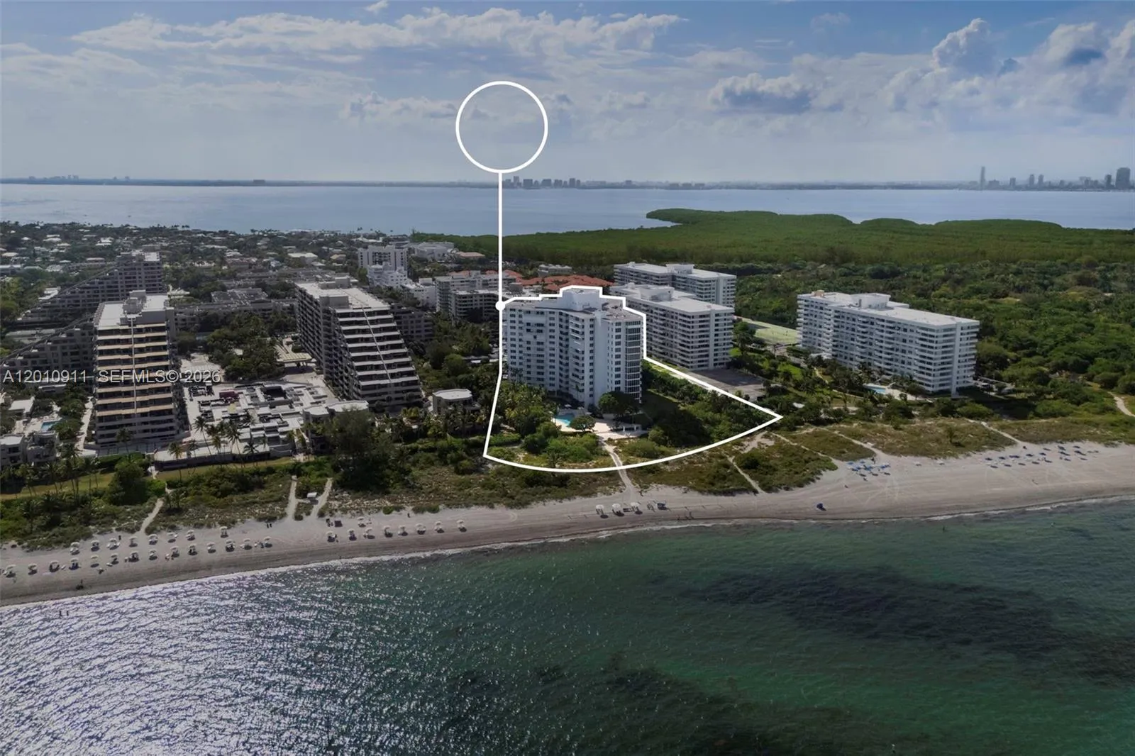 200 Ocean Lane Dr 401, Key Biscayne, Florida 33149, Key Biscayne, Florida 33149, 3 Bedrooms Bedrooms, ,3 BathroomsBathrooms,Residential,For Sale,200 Ocean Lane Dr 401, Key Biscayne, Florida 33149,A12010911