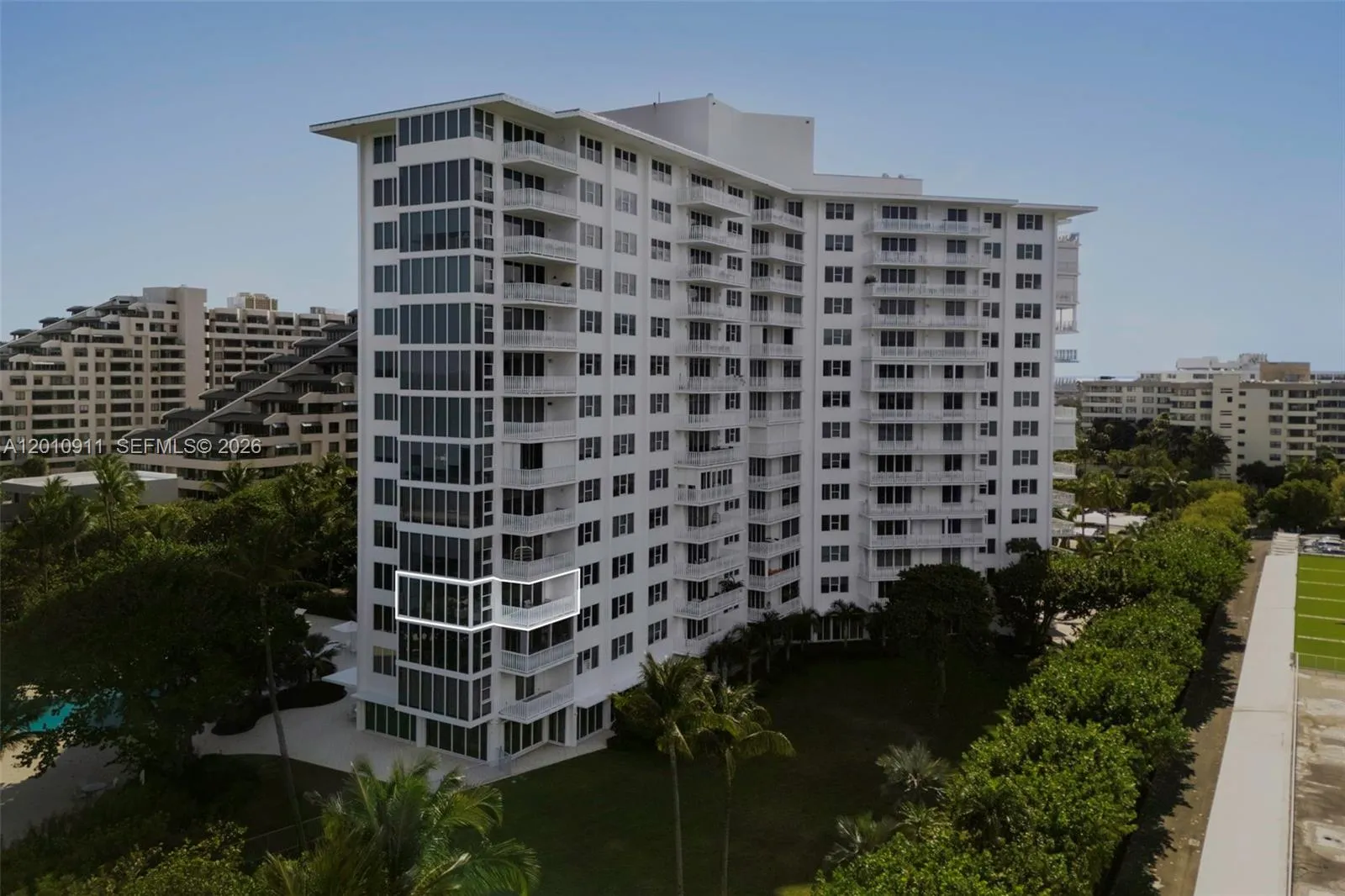 200 Ocean Lane Dr 401, Key Biscayne, Florida 33149, Key Biscayne, Florida 33149, 3 Bedrooms Bedrooms, ,3 BathroomsBathrooms,Residential,For Sale,200 Ocean Lane Dr 401, Key Biscayne, Florida 33149,A12010911